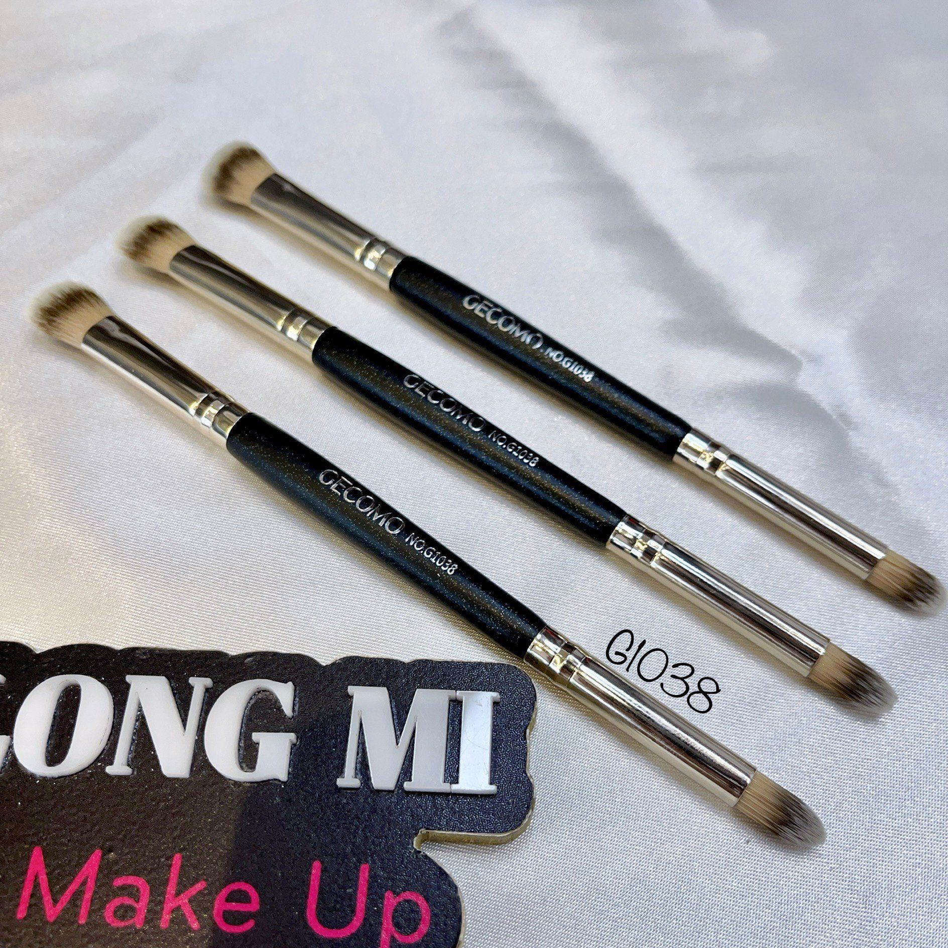 G1038 cọ trang điểm dành cho mắt 2 đầu siêu tiện lợi thương hiệu Gecomo (dài 16cm)