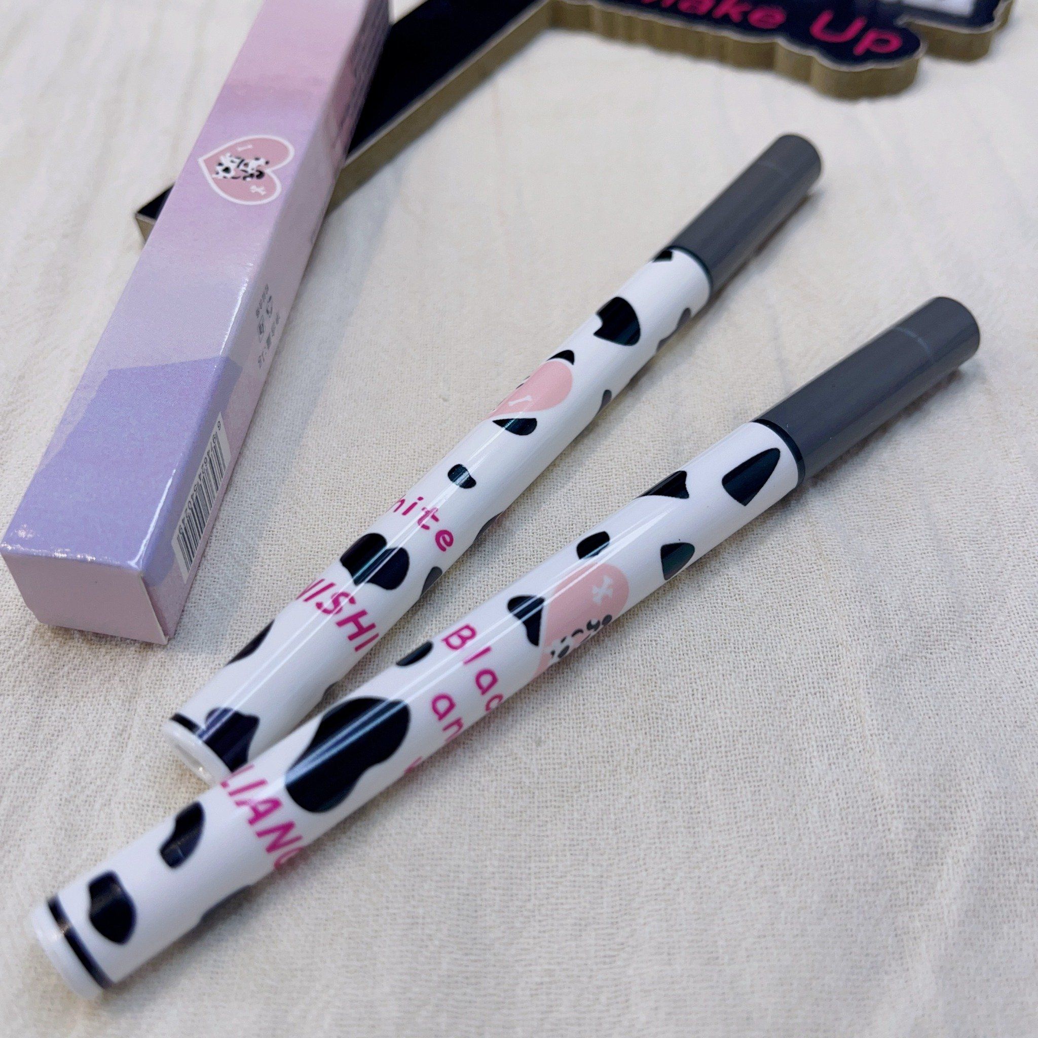 Dalmatian bút lông vẽ mắt đầu siêu nhỏ với họa tiết chú chó đốm xinh xắn thương hiệu Liangnishi