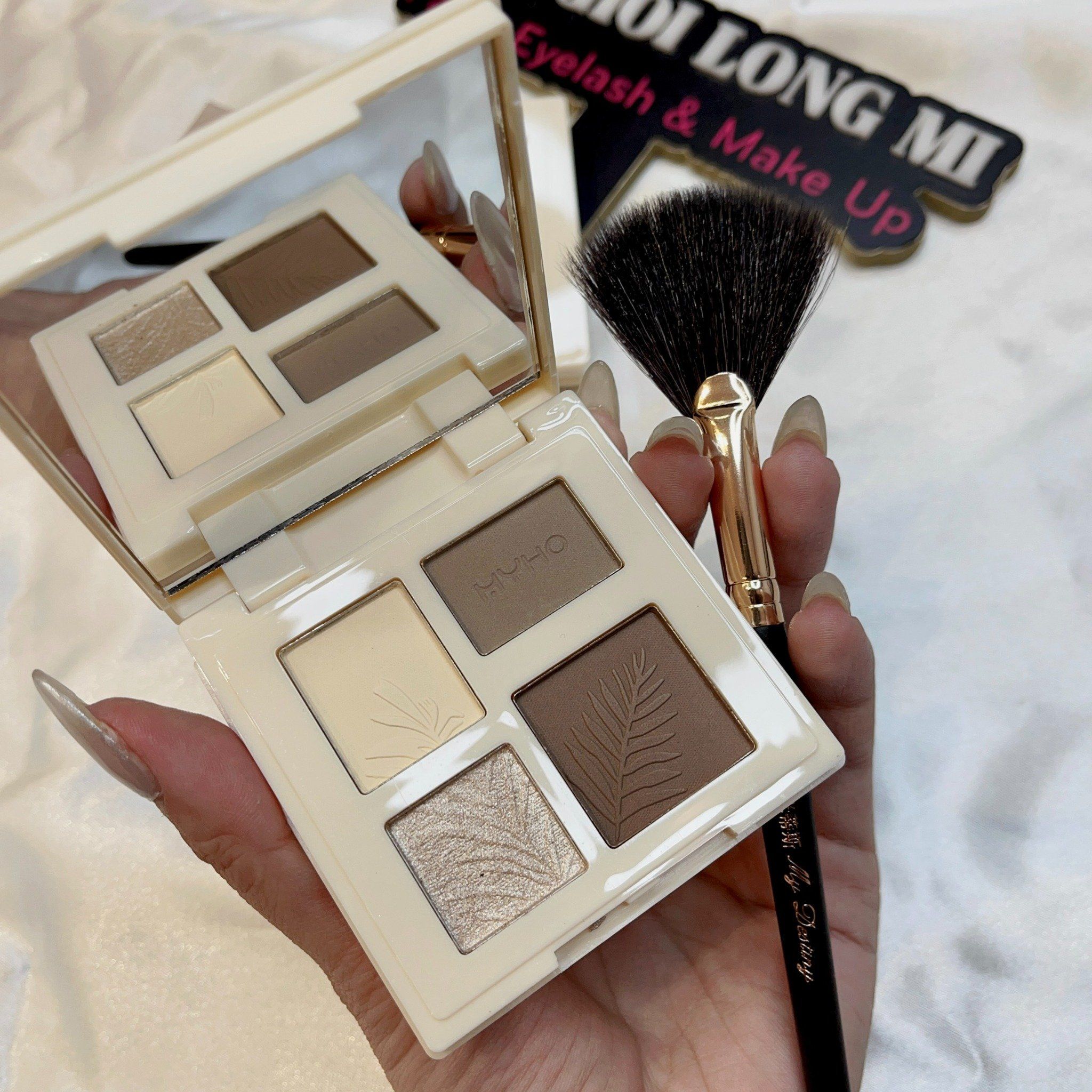 Highlight & Contour hộp phấn nén tạo khối bắt sáng thương hiệu Myho