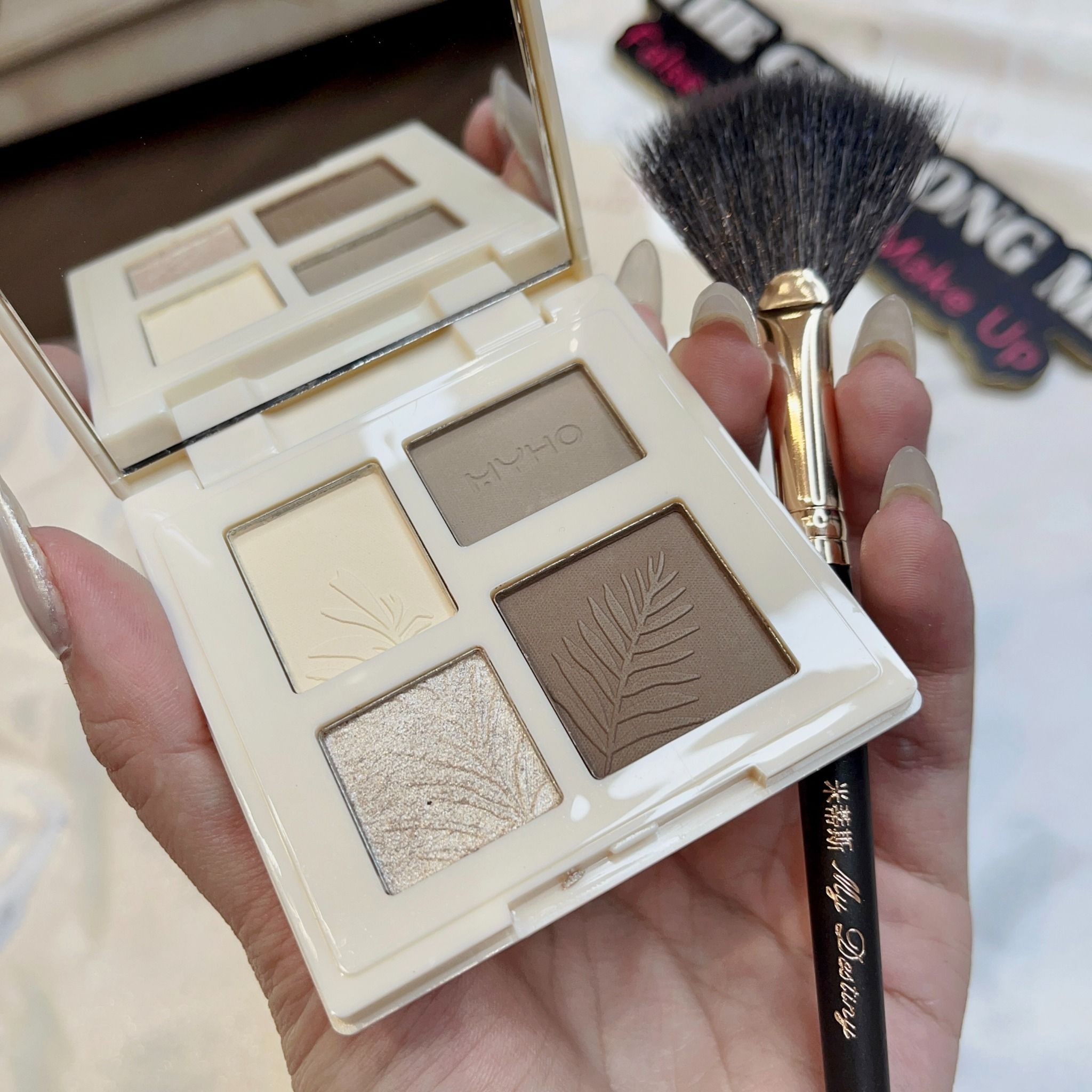 Highlight & Contour hộp phấn nén tạo khối bắt sáng thương hiệu Myho
