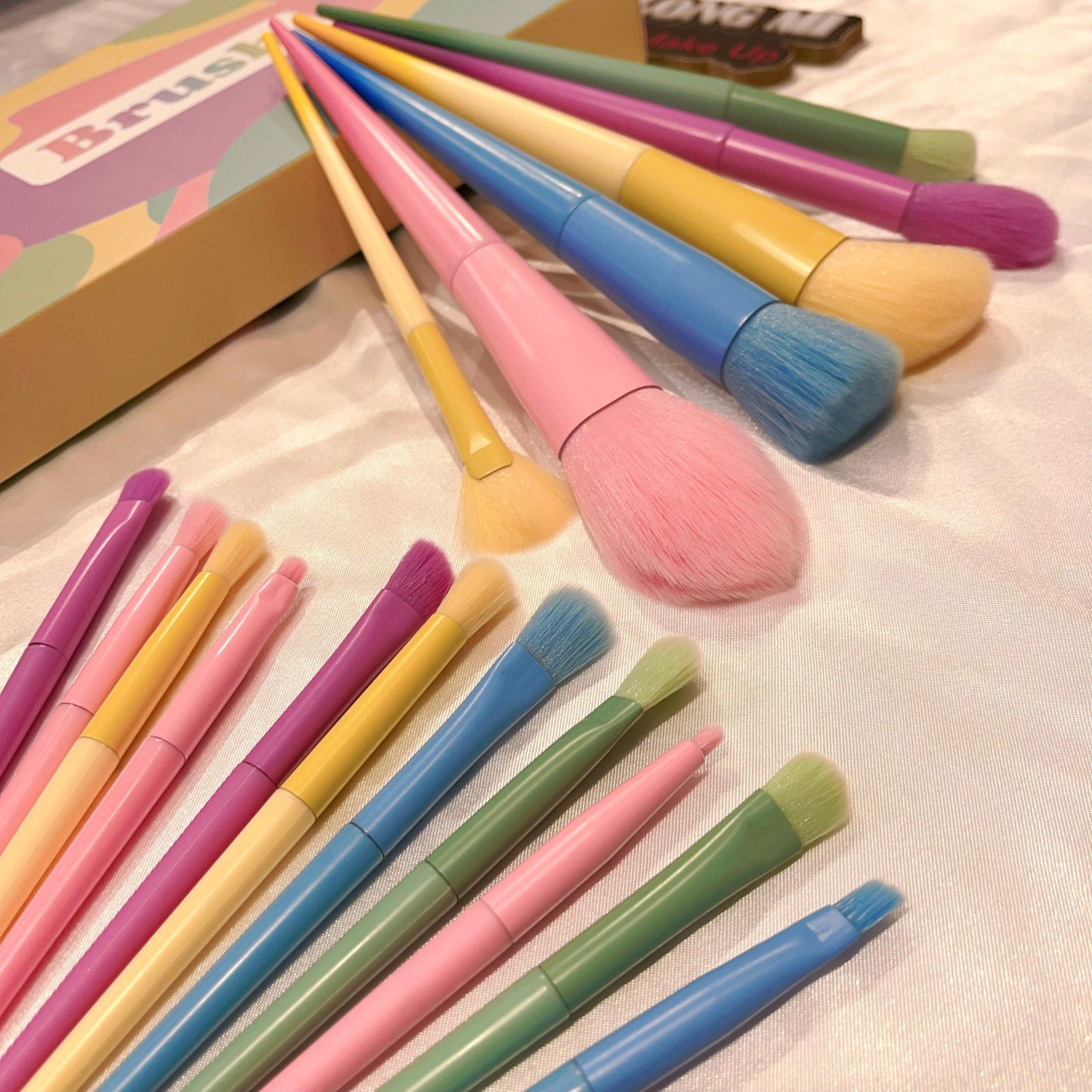 Colorful bộ cọ trang điểm cá nhân 17 cây đủ sắc màu cute xinh xĩu