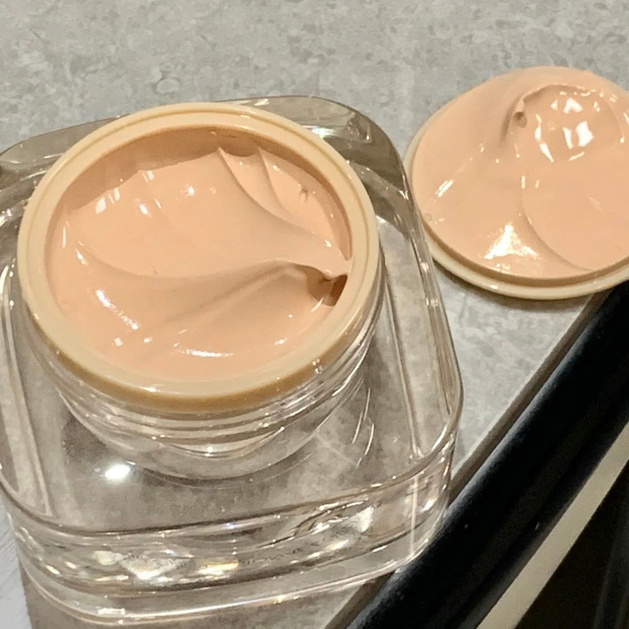 Creamy Mousse foundation kem trang điểm thương hiệu Joco