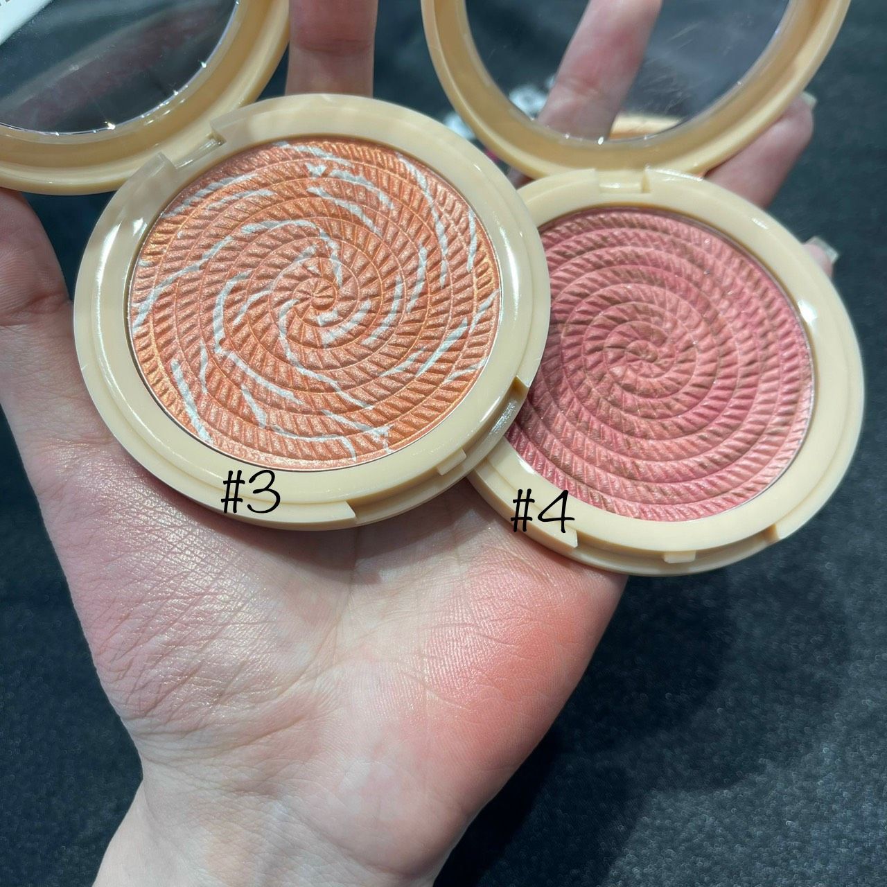 Snowy Blush hộp má hồng tròn ánh nhũ siêu lấp lánh thương hiệu Odbo cosmetics (chính hãng Thái Lan)