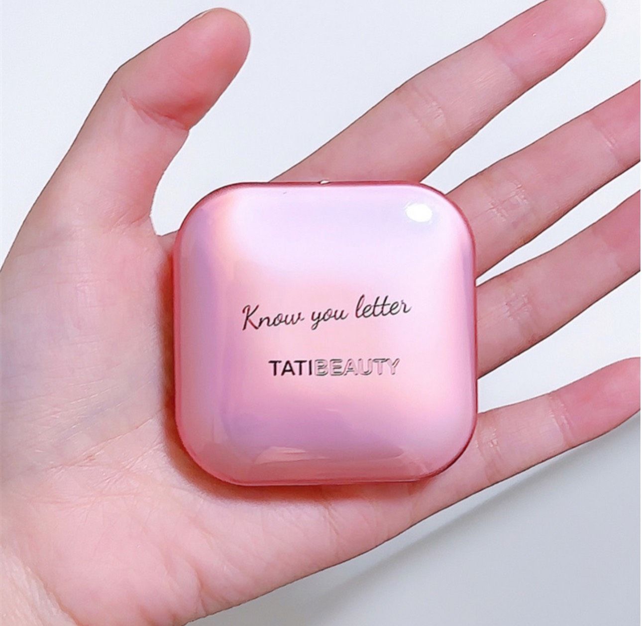 Know you letter hộp phấn nén bắt sáng higlight hình vuông cute xinh xỉu thương hiệu Tati Beauty