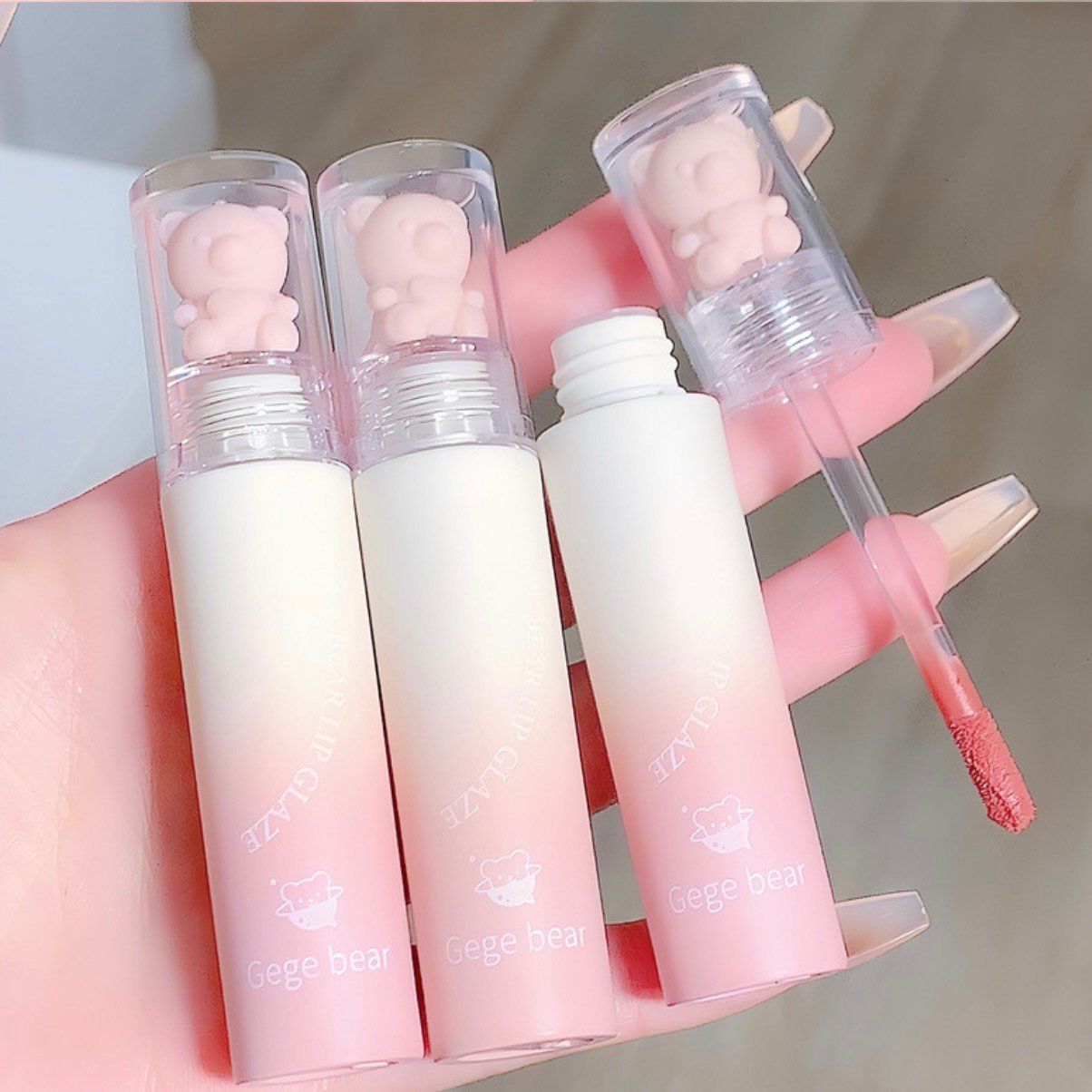 Gear Lip Glaze son kem lì nắp hình con gấu cute thương hiệu Gege Bear