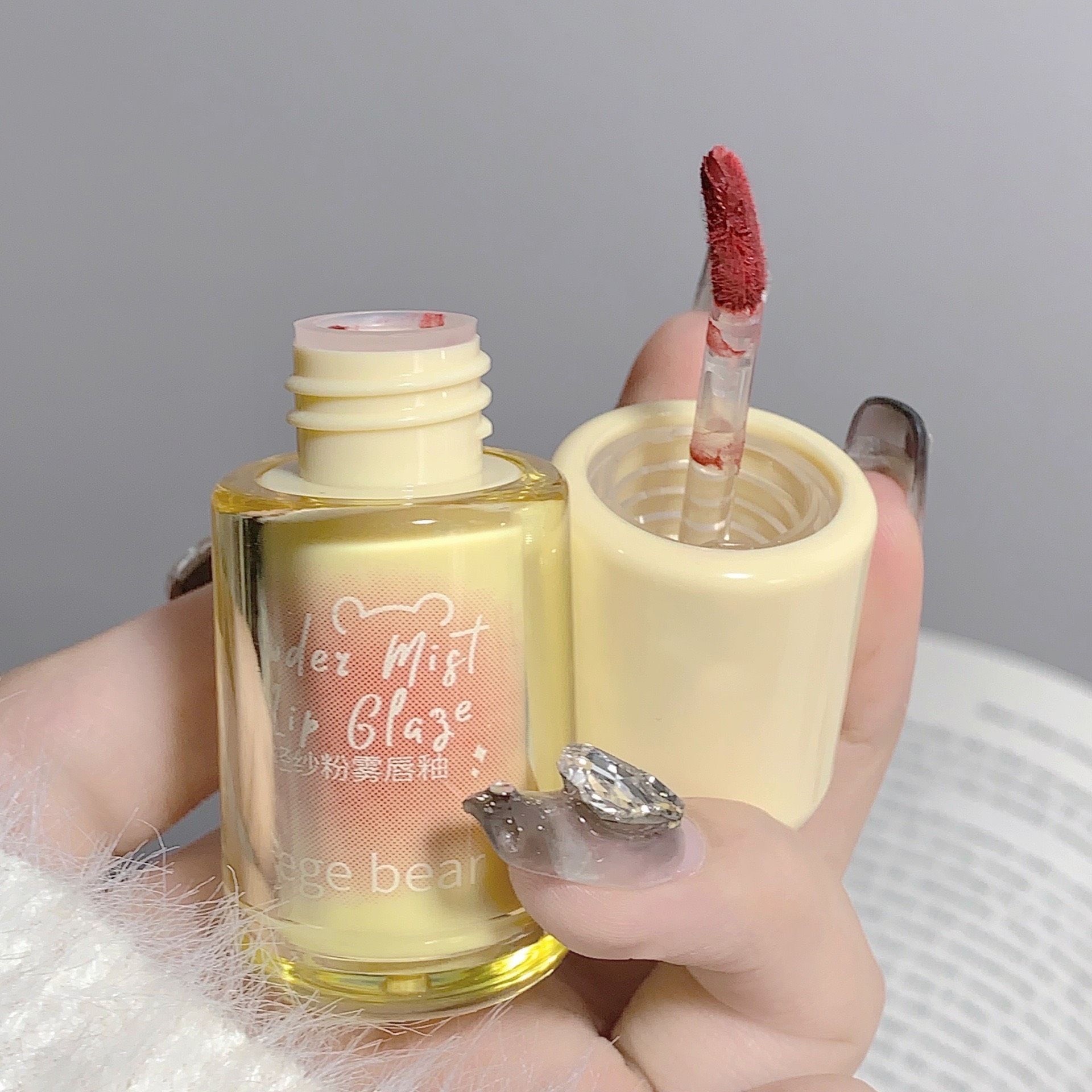  Powder Mist bộ sưu tập son kem lì mini với màu sắc xinh xĩu cho các nàng thương hiệu Gege Bear 