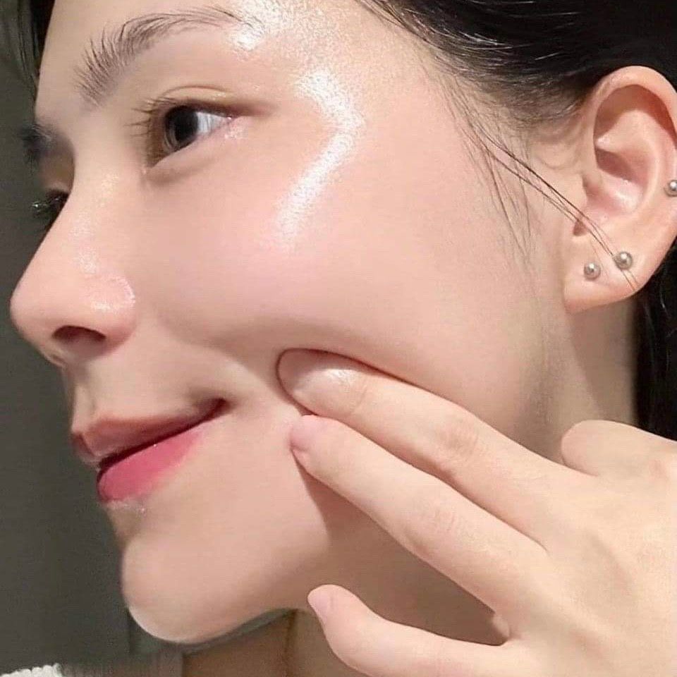 d'Alba kem chống nắng, nâng tone da