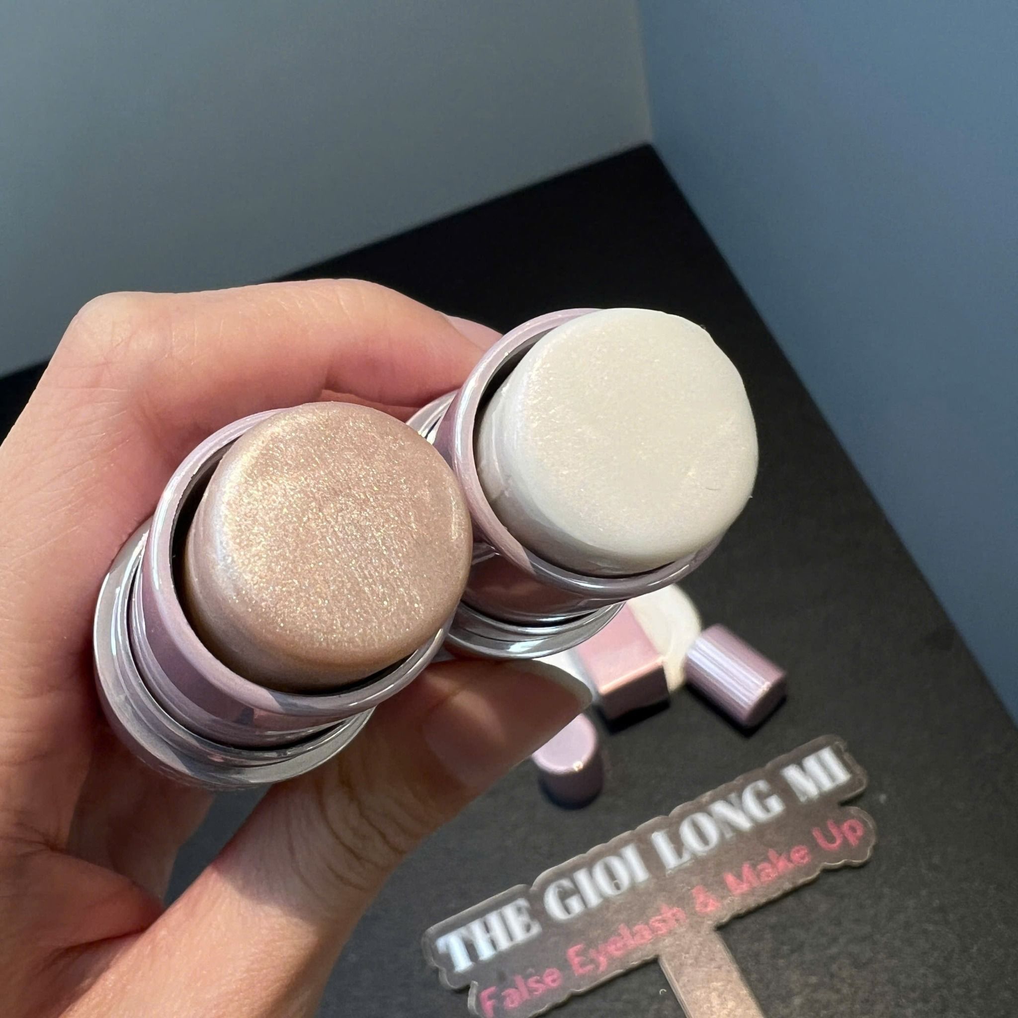 Silver Moon tạo khối bắt sáng highlight dạng thỏi thương hiệu Art Value