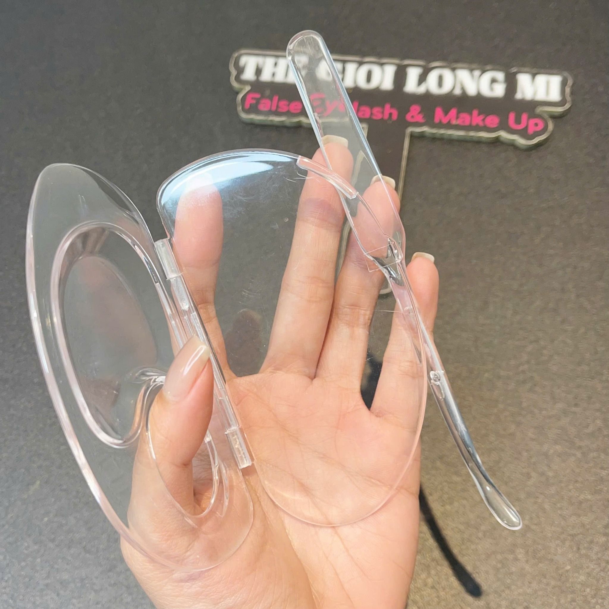 Bộ khay tán kem nền bằng nhựa trong suốt