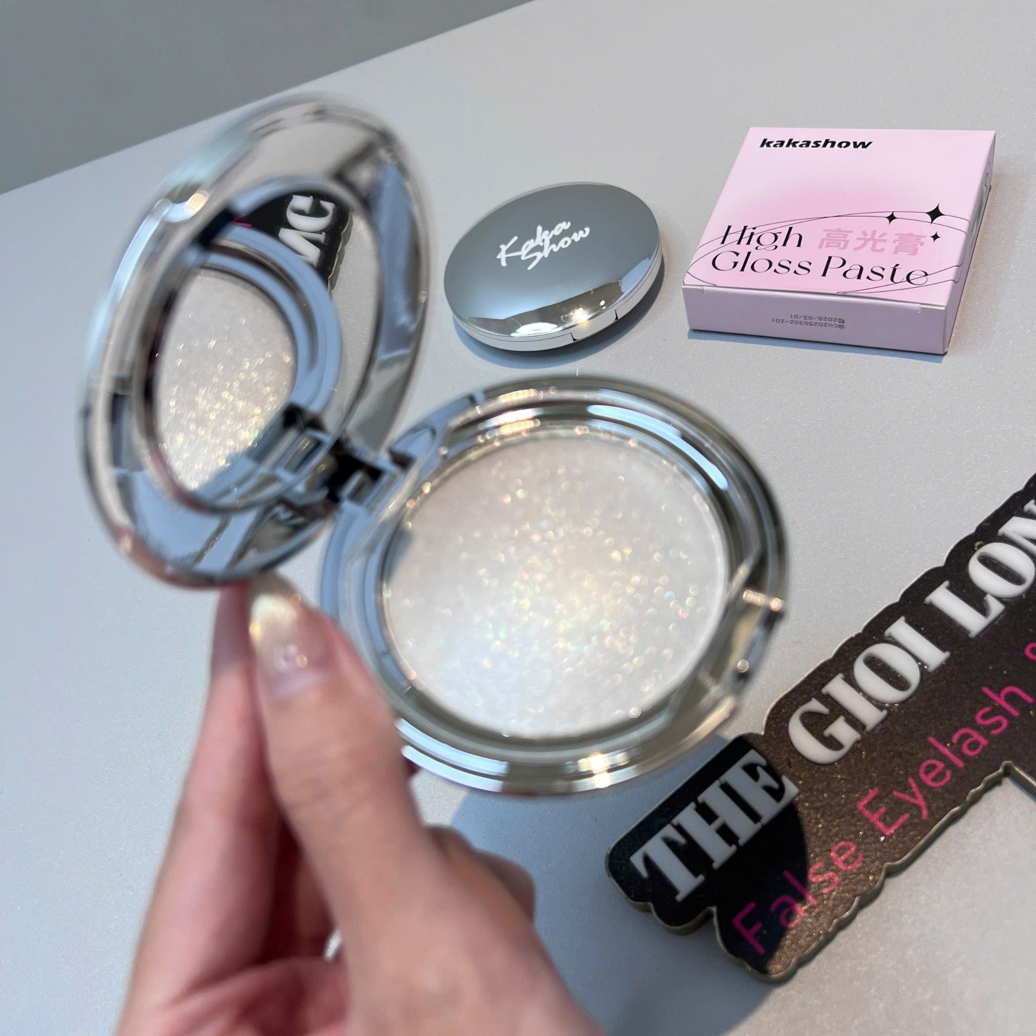 High Gloss Paste hộp phấn nhũ highlight thương hiệu Kakashow