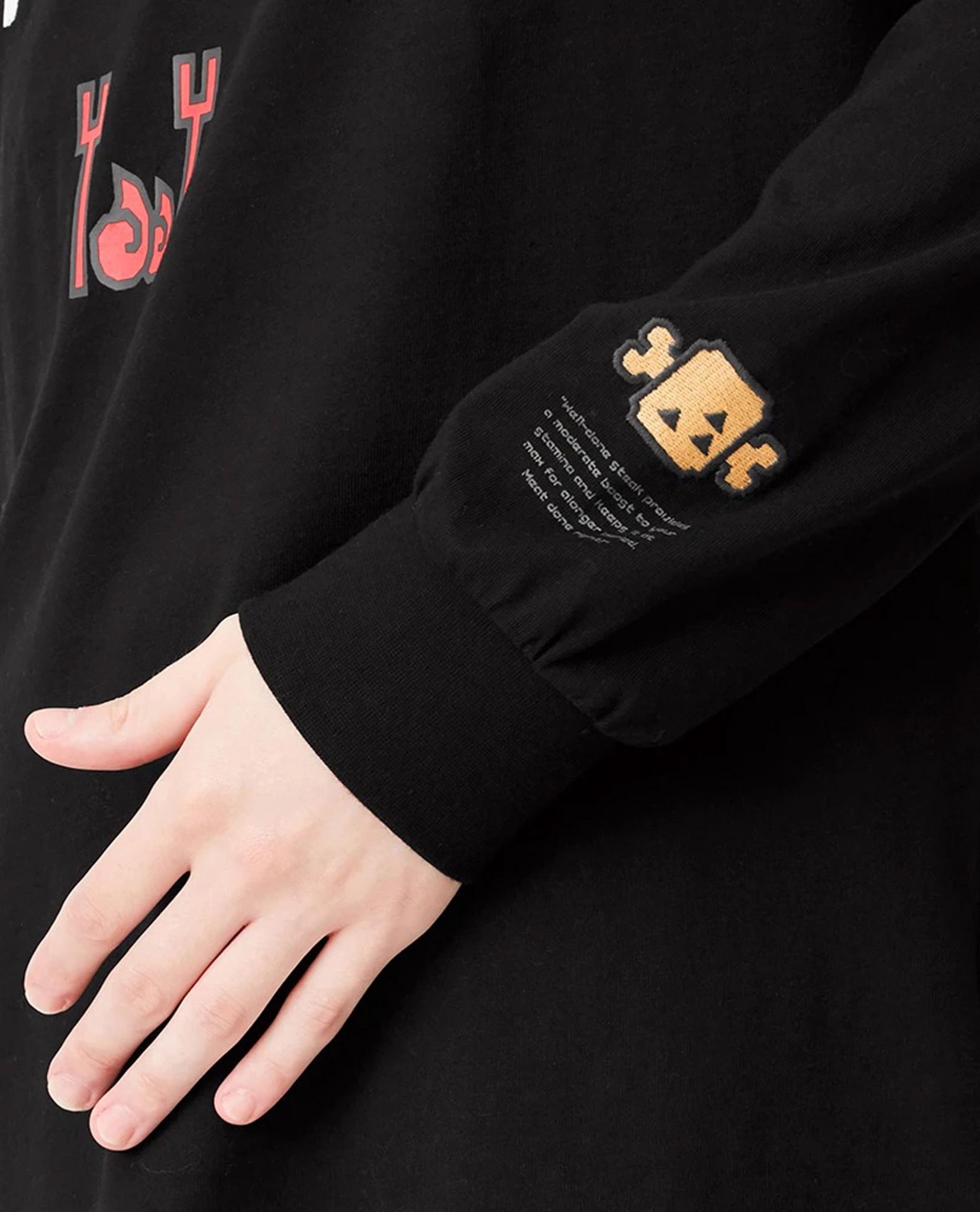 12.19.22 - VTG LONGSLEEVE SHIRT - GU BY UNIQLO X MONSTER HUNTER