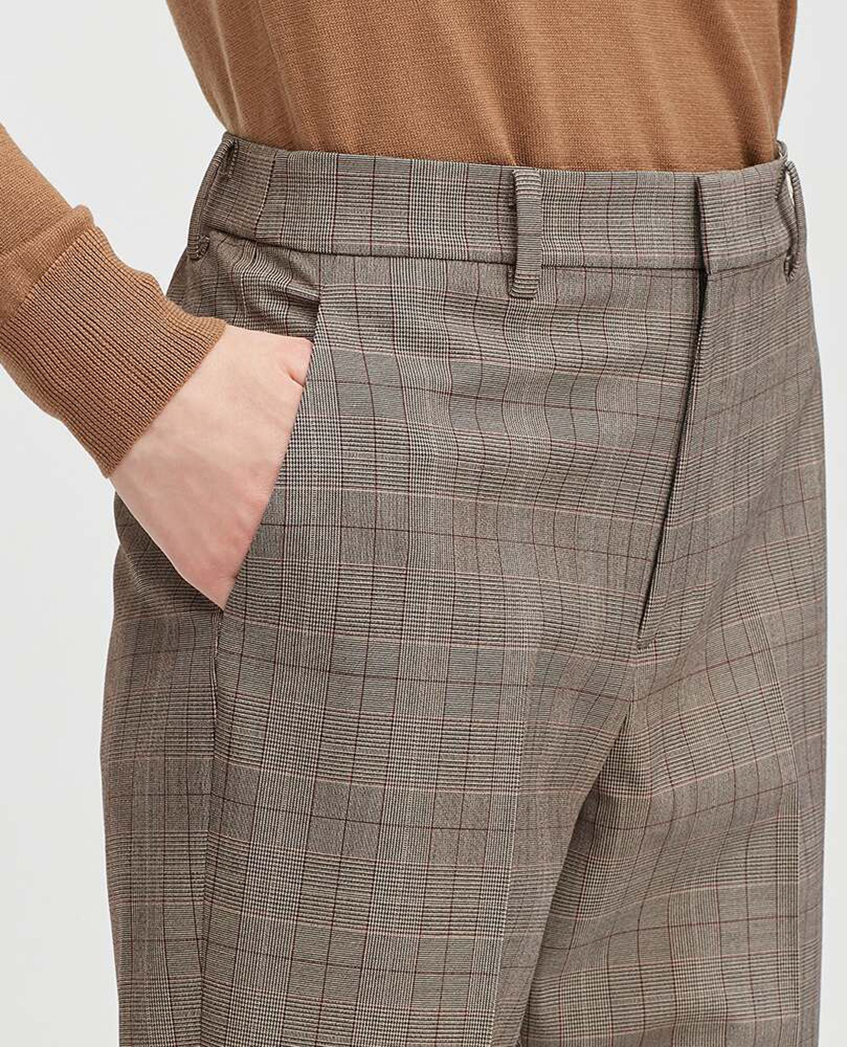 02.13.23 - VTG SMART ANKLE PANTS - UNIQLO