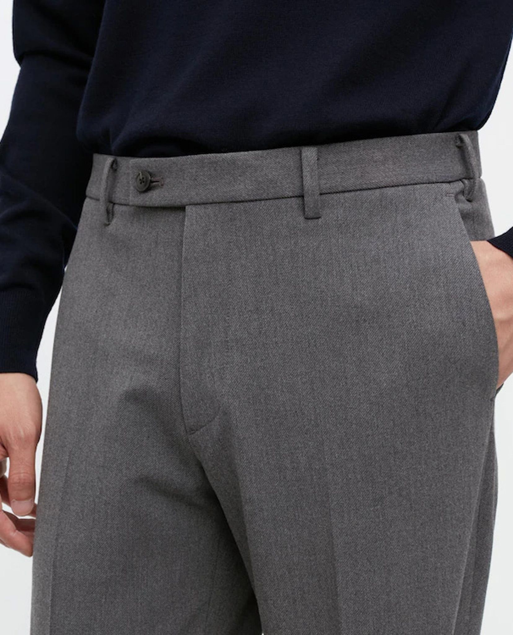 02.13.23 - VTG HEATTECH SMART SLIM PANTS - UNIQLO