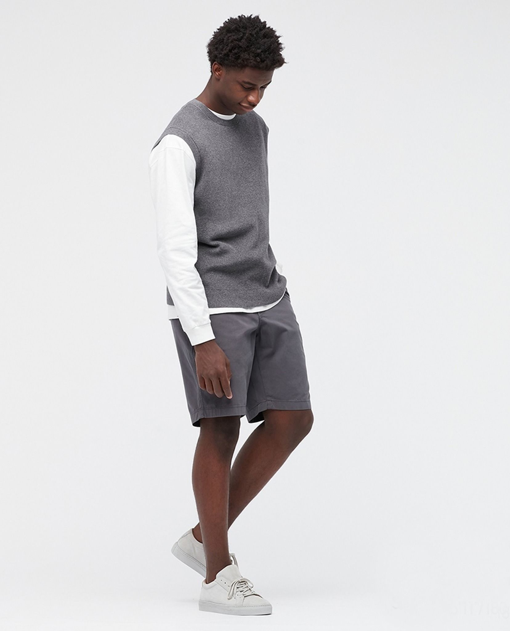 12.23.22 - VTG KNIT VEST - UNIQLO