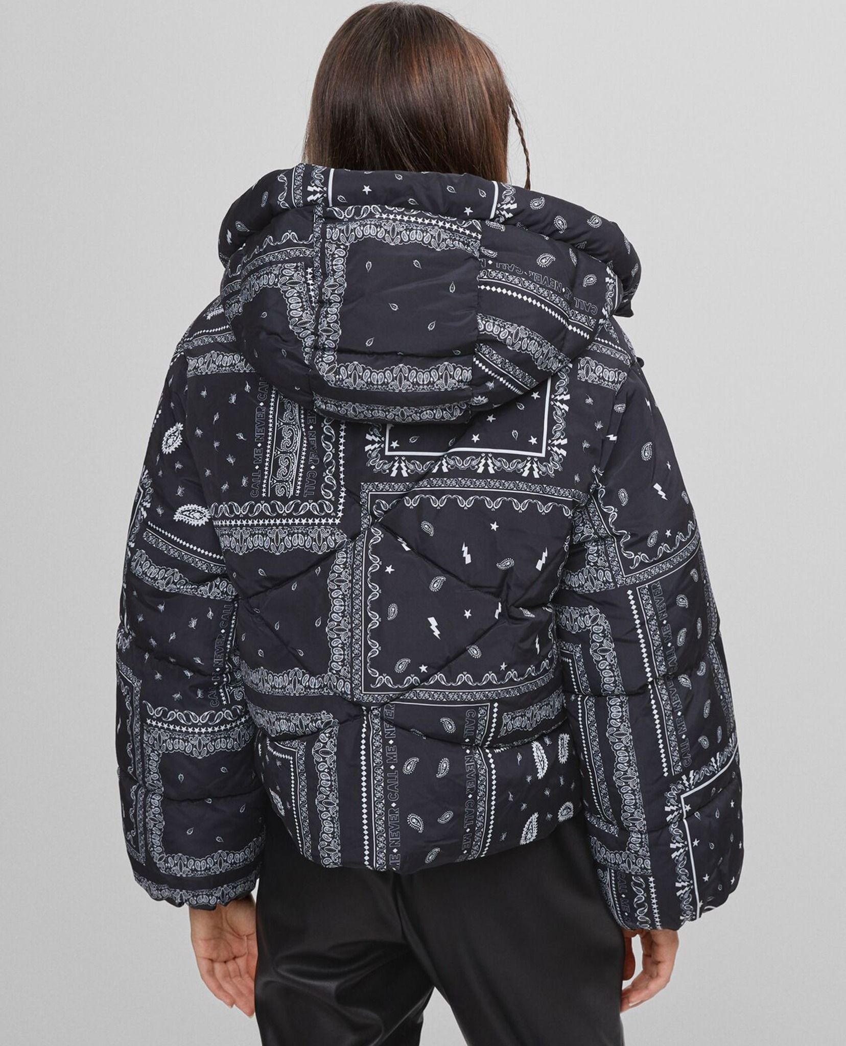 10.31.22 - VTG CROPPED PUFFER JACKET - BERSHKA