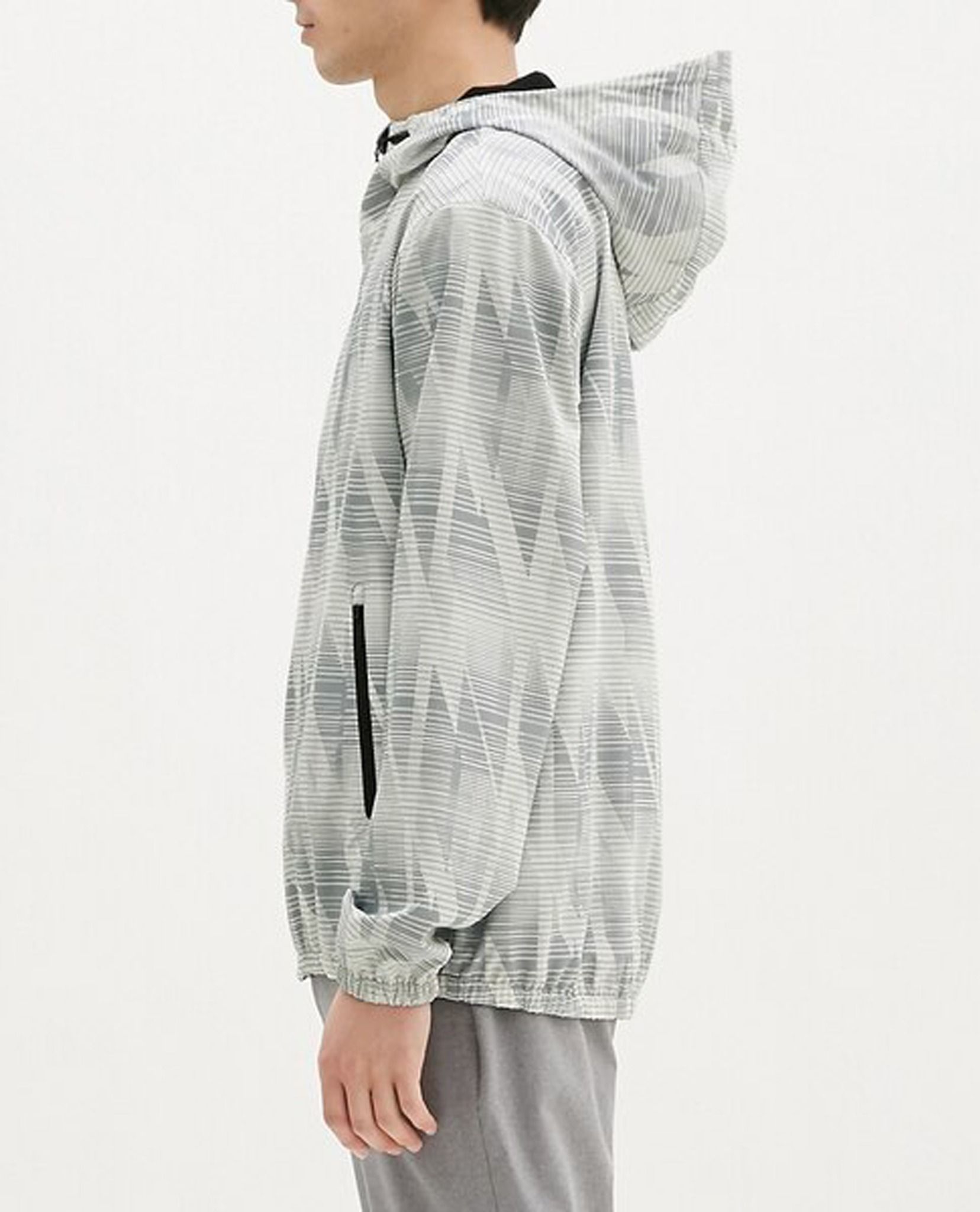 12.23.22 - VTG WINDBREAKER JACKET - GU BY UNIQLO