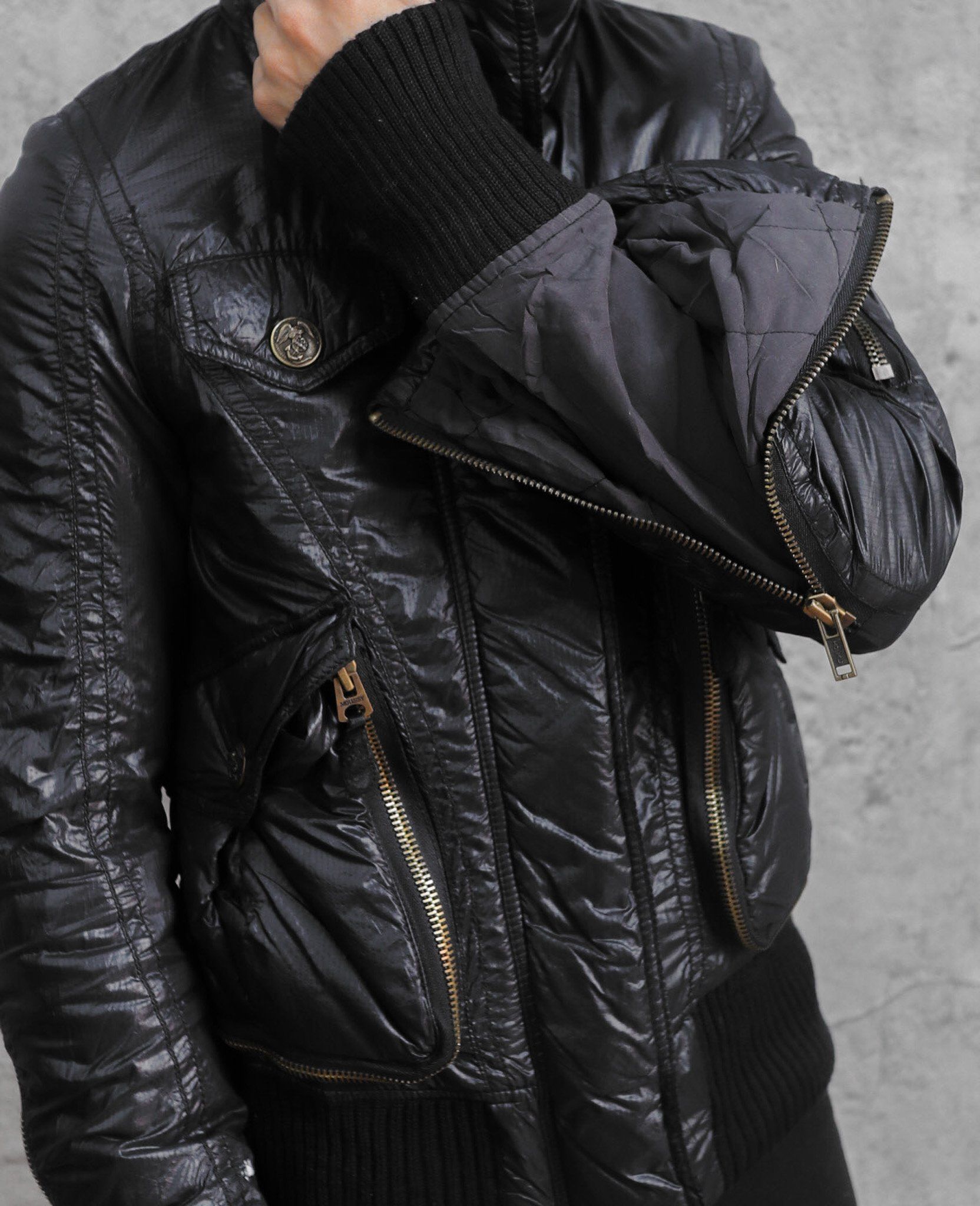 02.28.24 - VTG CROPPED PUFFER JACKET - MOUSSY