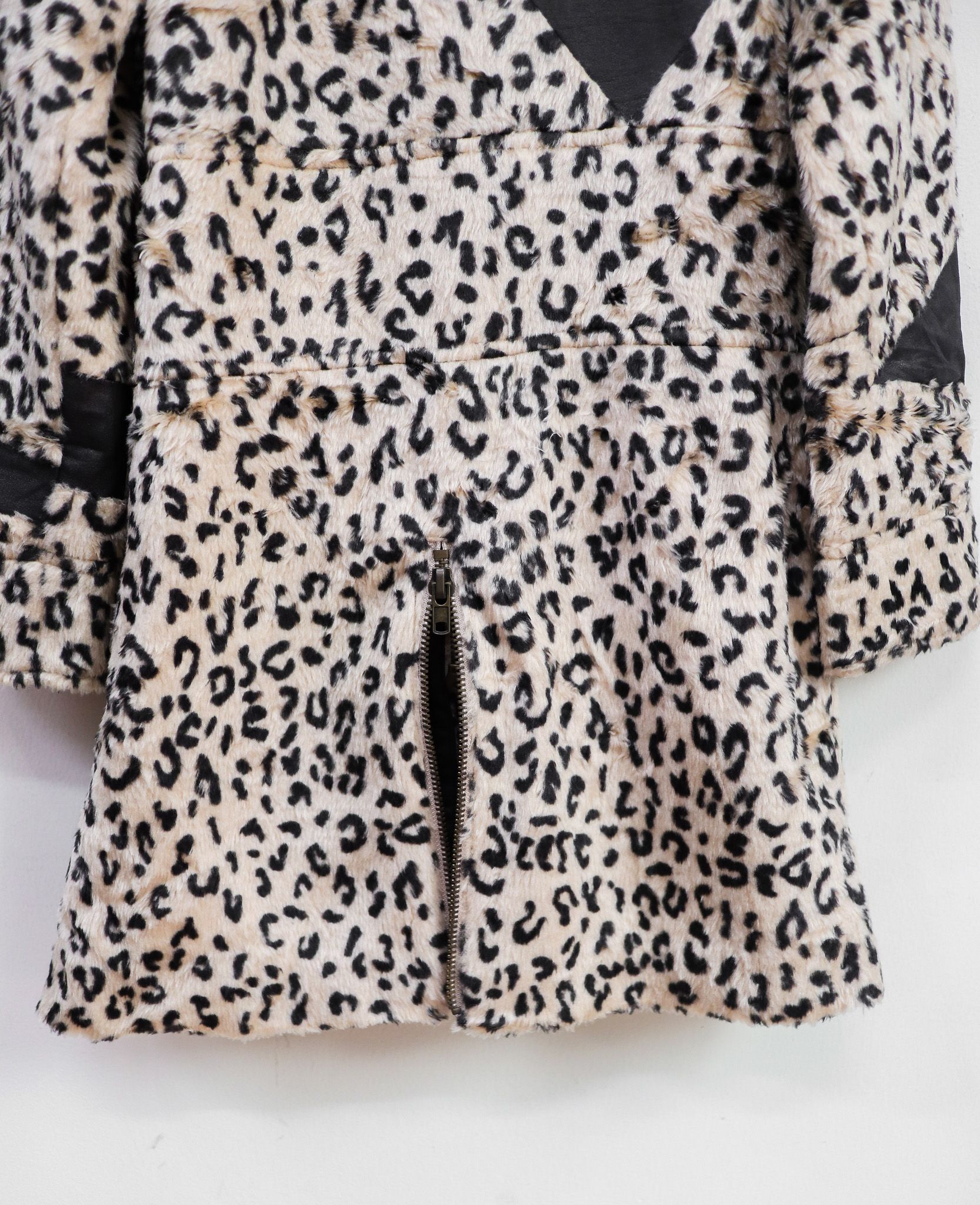 12.16.24 - VTG FAUX FUR LONG COAT JACKET - GLAD NEWS