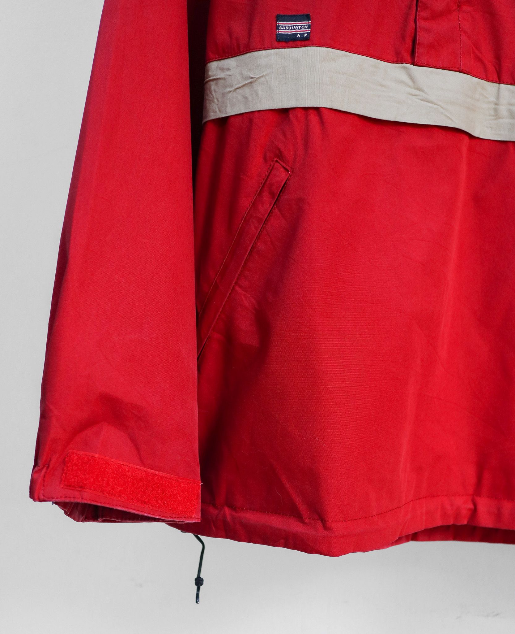12.15.24 - VTG OVERSIZED QUARTER ZIP WINDBREAKER JACKET - SASQUATCH