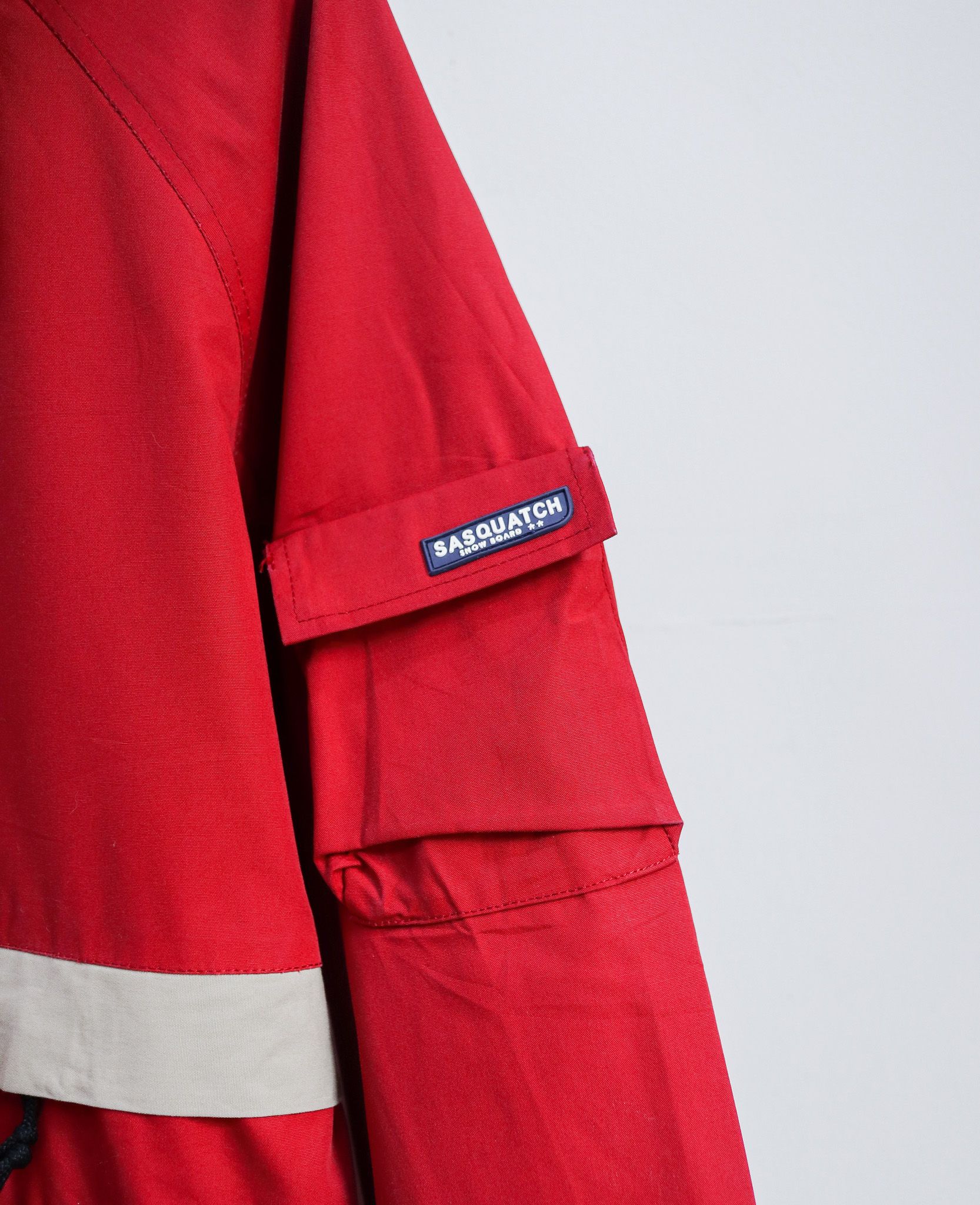 12.15.24 - VTG OVERSIZED QUARTER ZIP WINDBREAKER JACKET - SASQUATCH