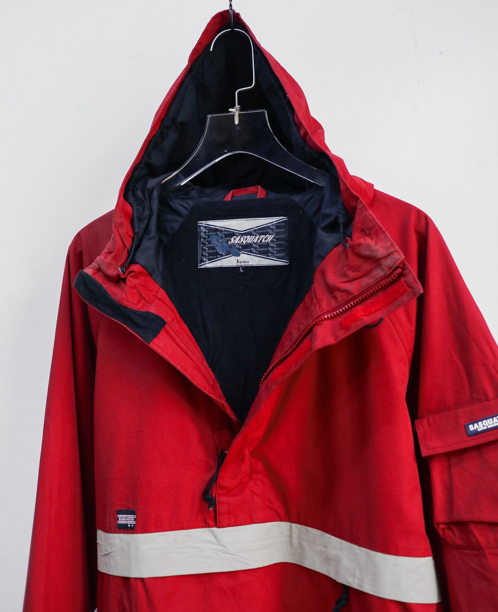 12.15.24 - VTG OVERSIZED QUARTER ZIP WINDBREAKER JACKET - SASQUATCH