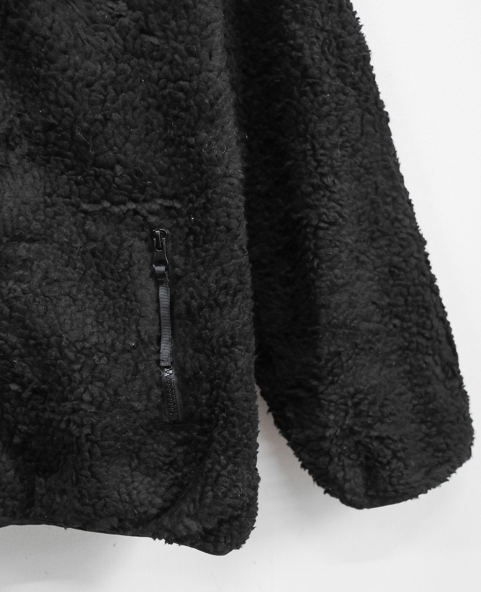 12.11.24 - VTG CROPPED FLEECE JACKET - SUREVE