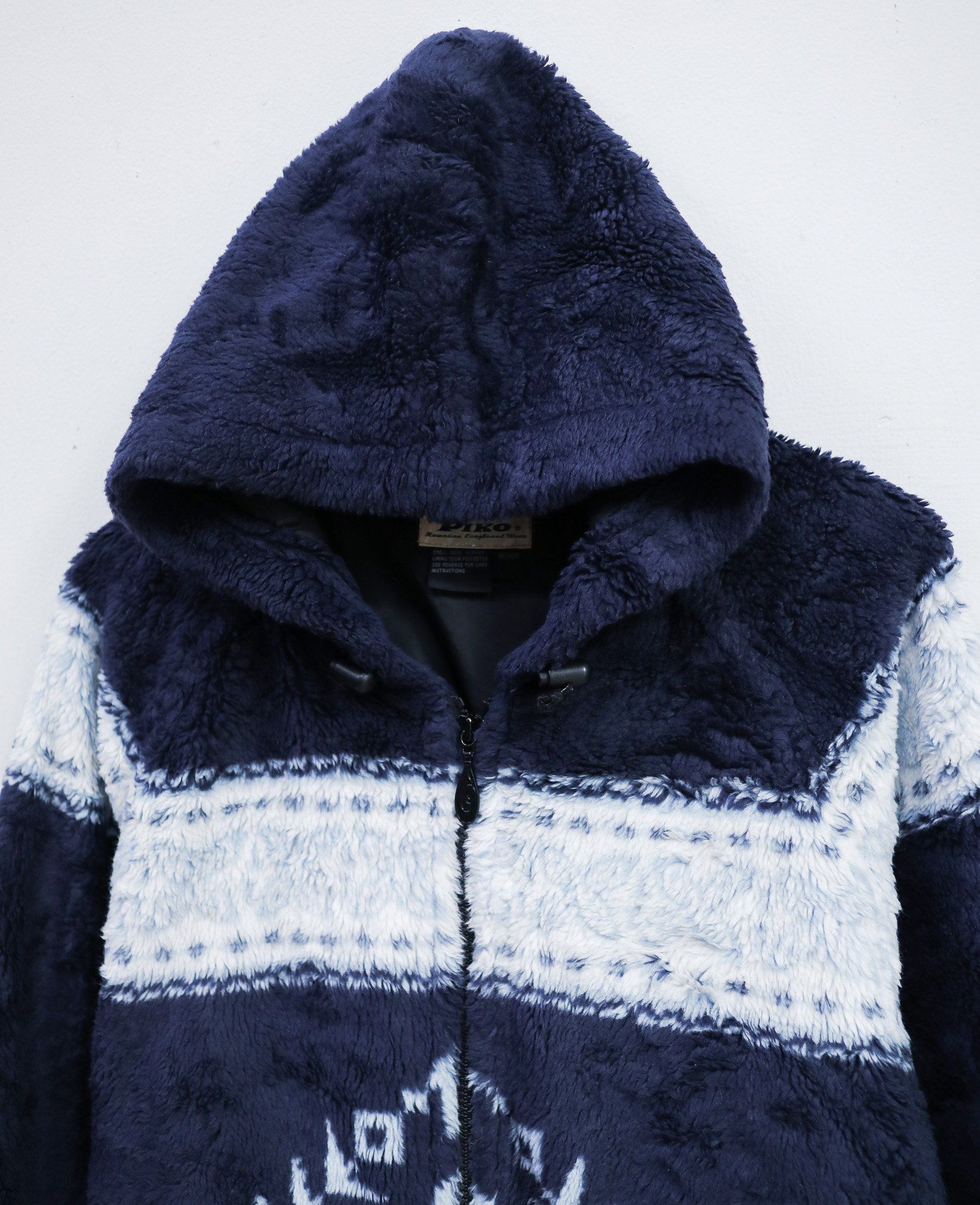 12.11.24 - VTG FLEECE ZIP UP HOODIE - PIKO