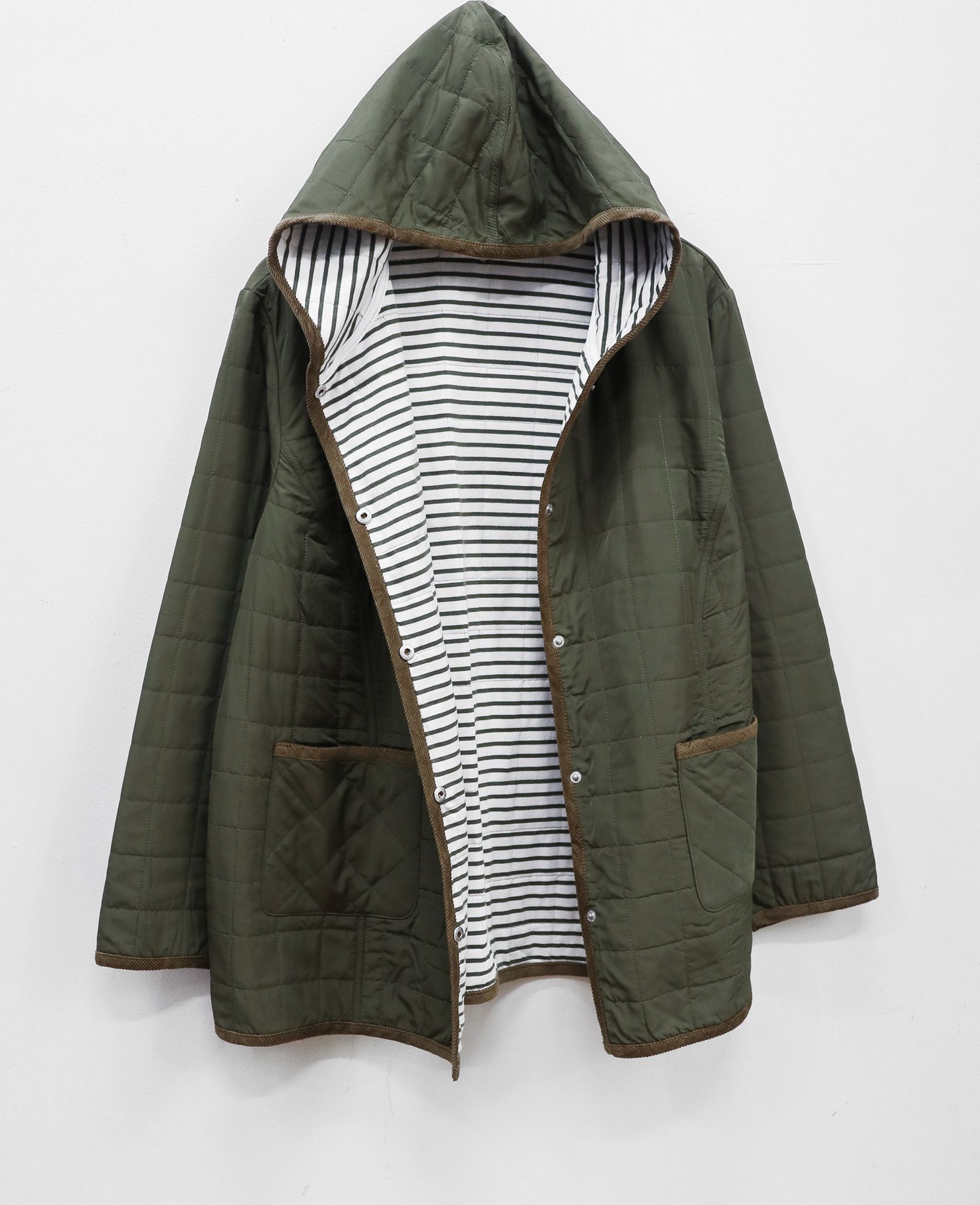 12.22.24 - VTG QUILTED HOODED JACKET - SMILE LAND