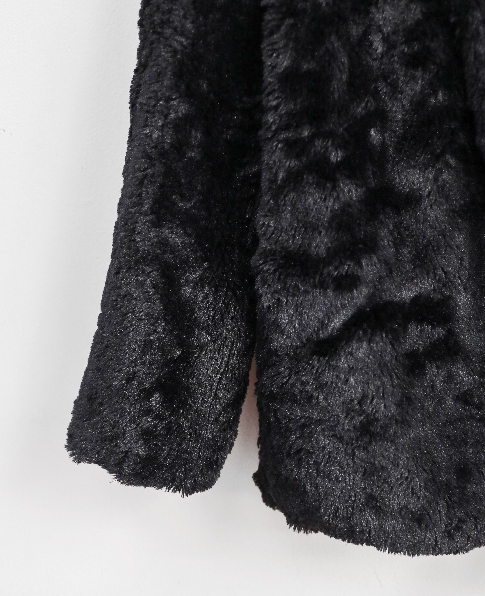 12.16.24 - VTG FAUX FUR CARDIGAN JACKET - GRL