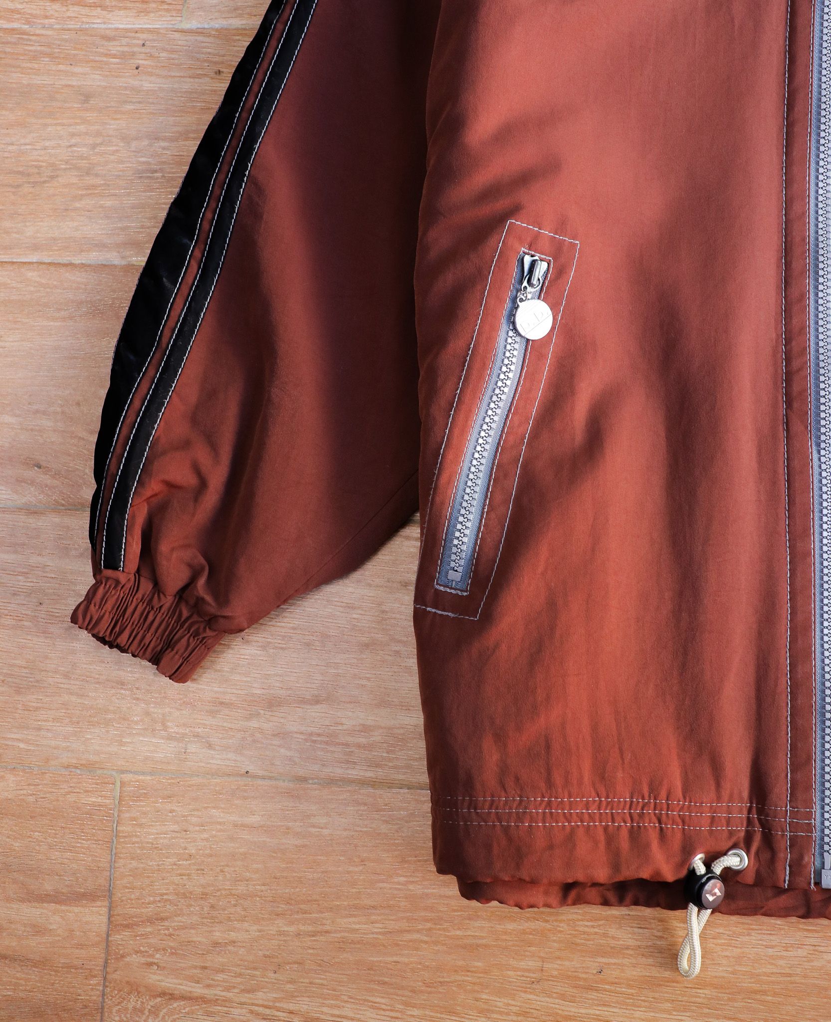 11.17.24 - VTG WINDBREAKER JACKET - DESCENTE DECOR