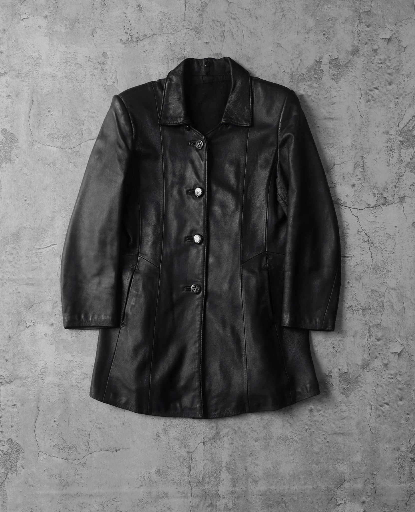 02.28.24 - VTG LEATHER COAT JACKET