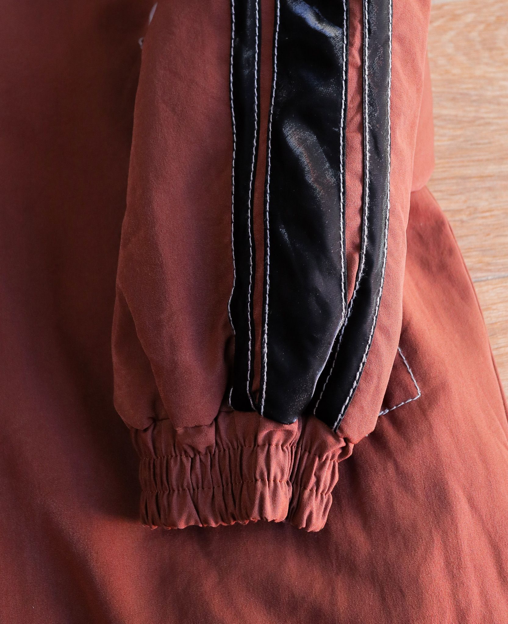 11.17.24 - VTG WINDBREAKER JACKET - DESCENTE DECOR