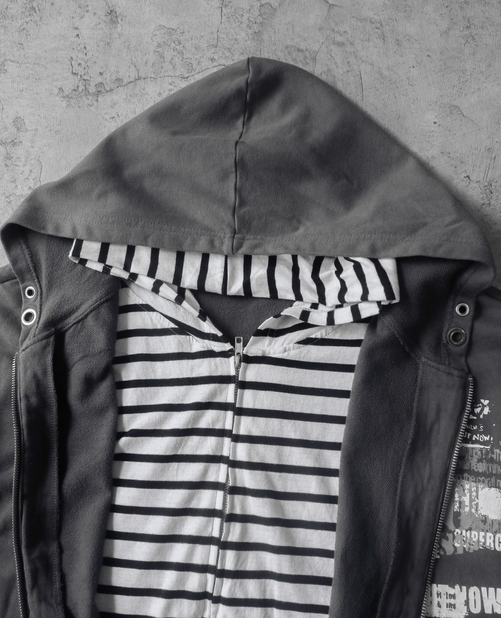 02.28.24 - VTG DOUBLE LAYERED ZIP HOODIE - FREE BEAT