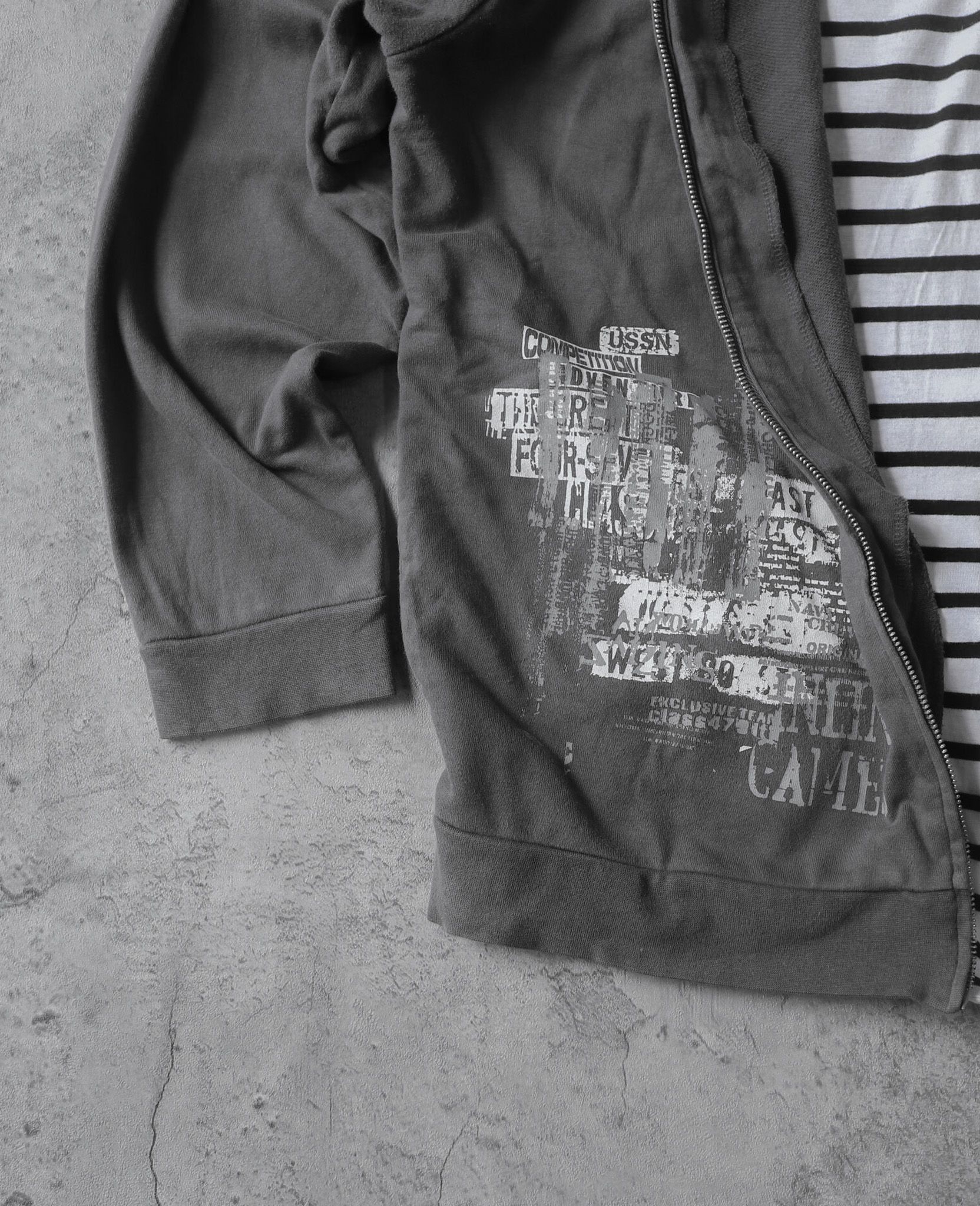 02.28.24 - VTG DOUBLE LAYERED ZIP HOODIE - FREE BEAT