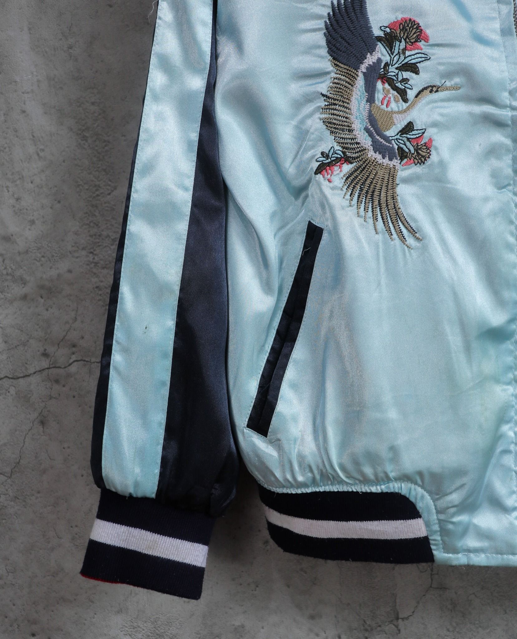 11.03.23 - VTG CROPPED REVERSIBLE SATIN SUKAJAN JACKET - GU by UNIQLO