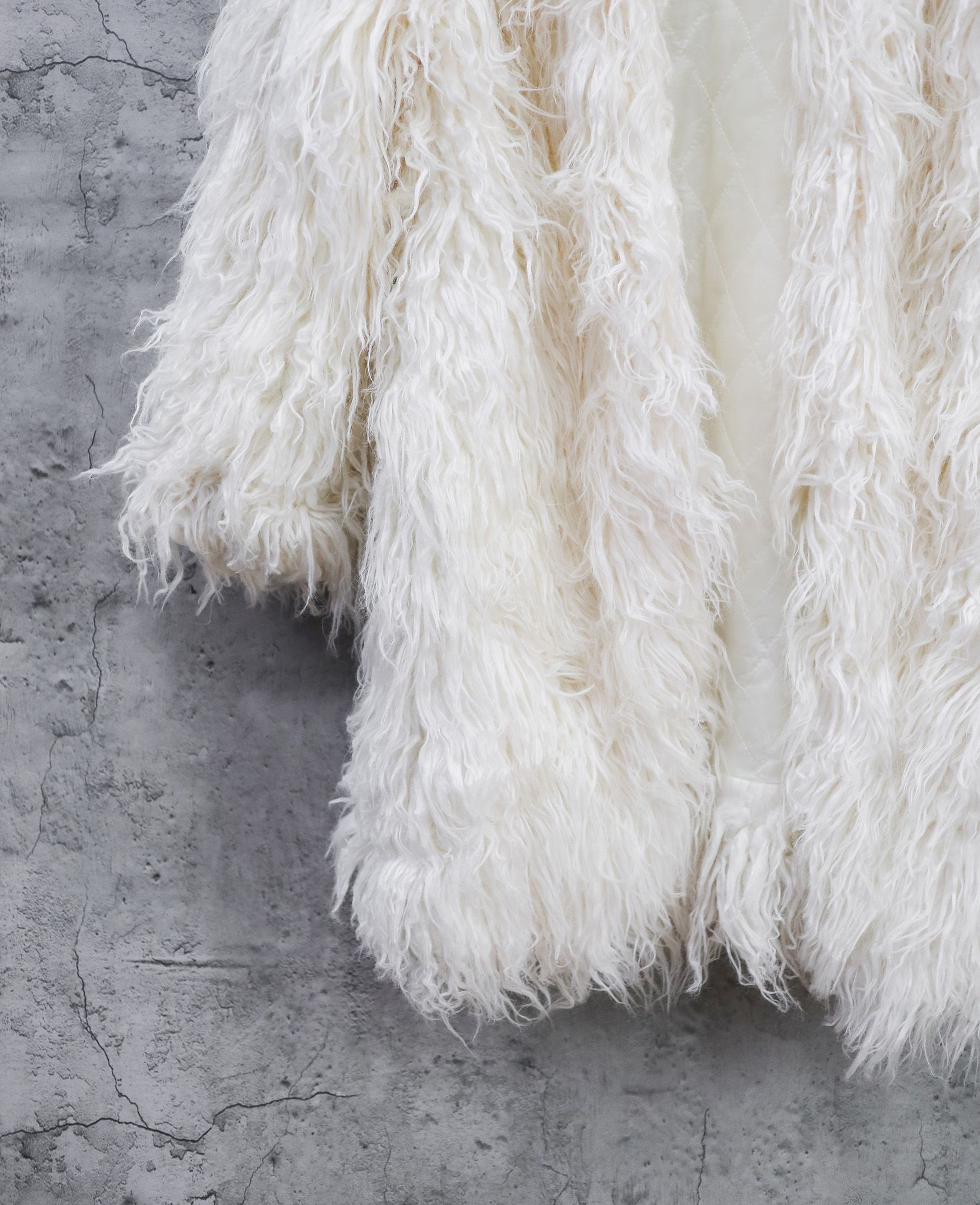 12.20.24 - VTG FAUX FUR JACKET - BOUNCE
