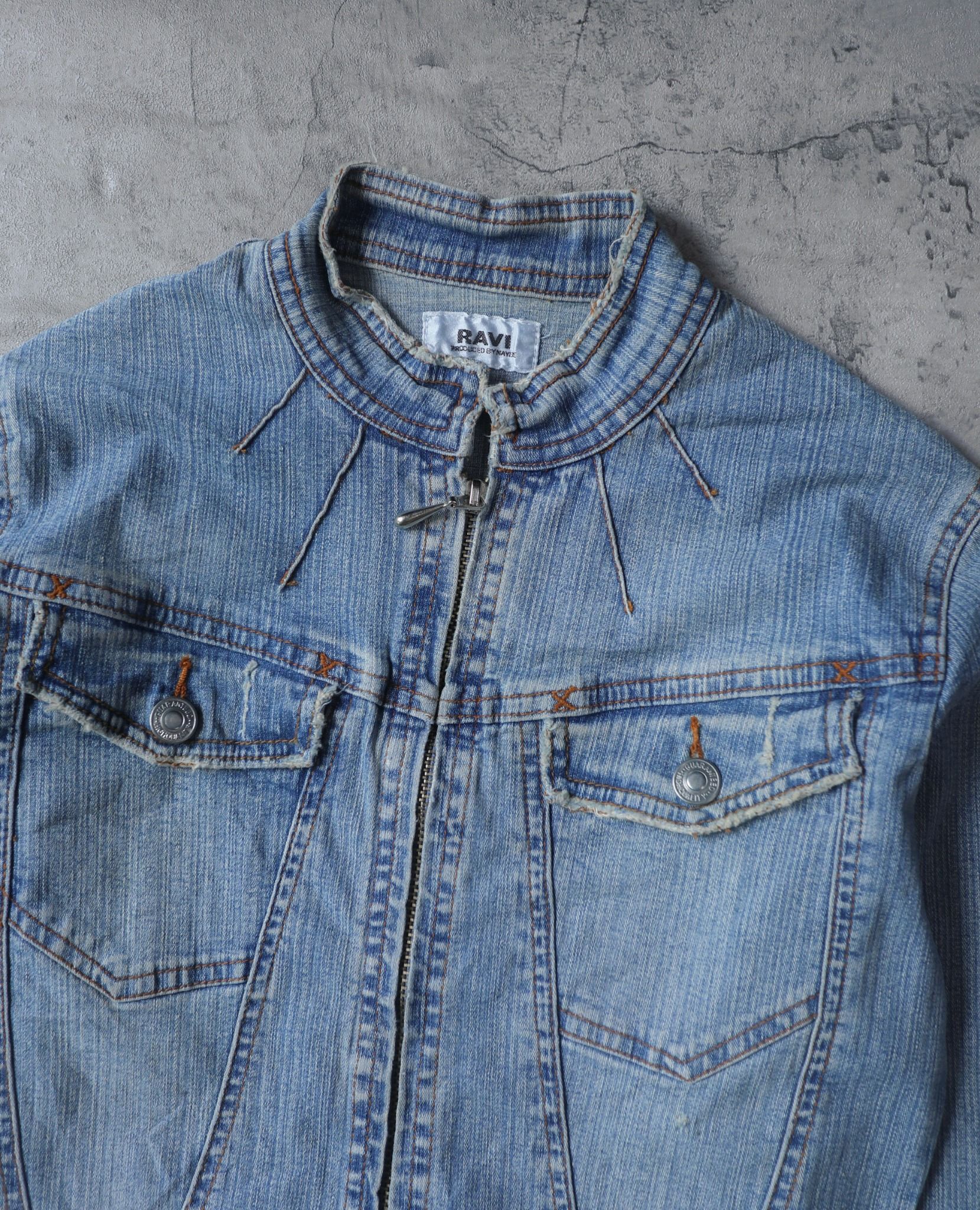 10.09.23 - VTG CROPPED DENIM JACKET - RAVI