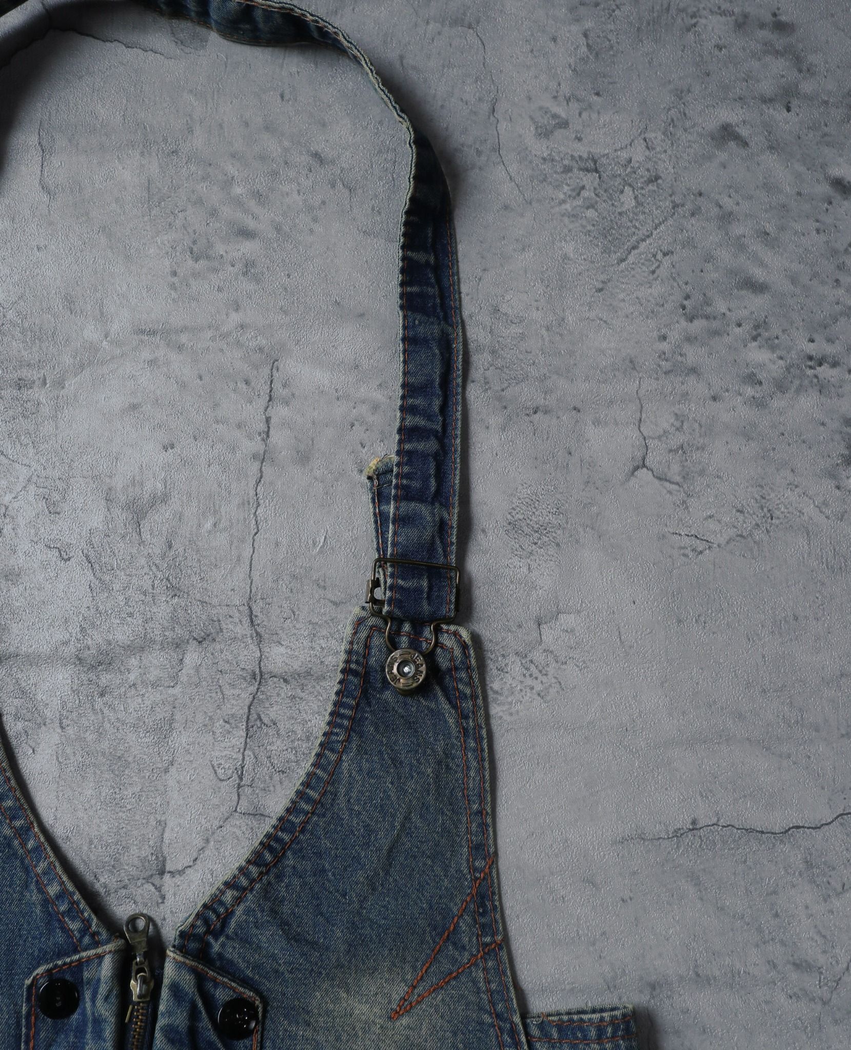 10.09.23 - VTG DENIM WAISTCOAT JACKET