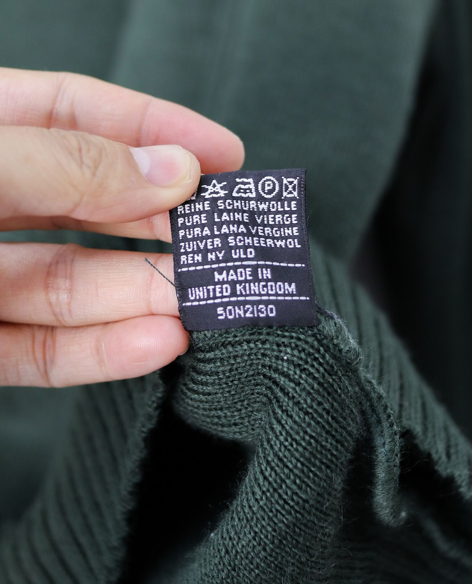10.05.22 - VTG KNIT SWEATSHIRT - BURBERRY 90s