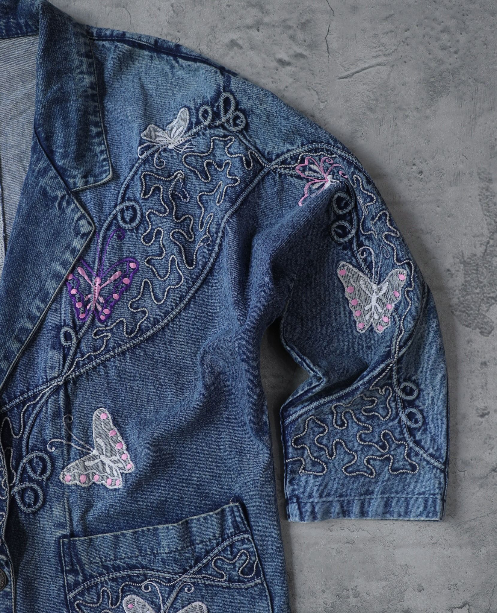 10.14.23 - VTG KIMONO DENIM JACKET