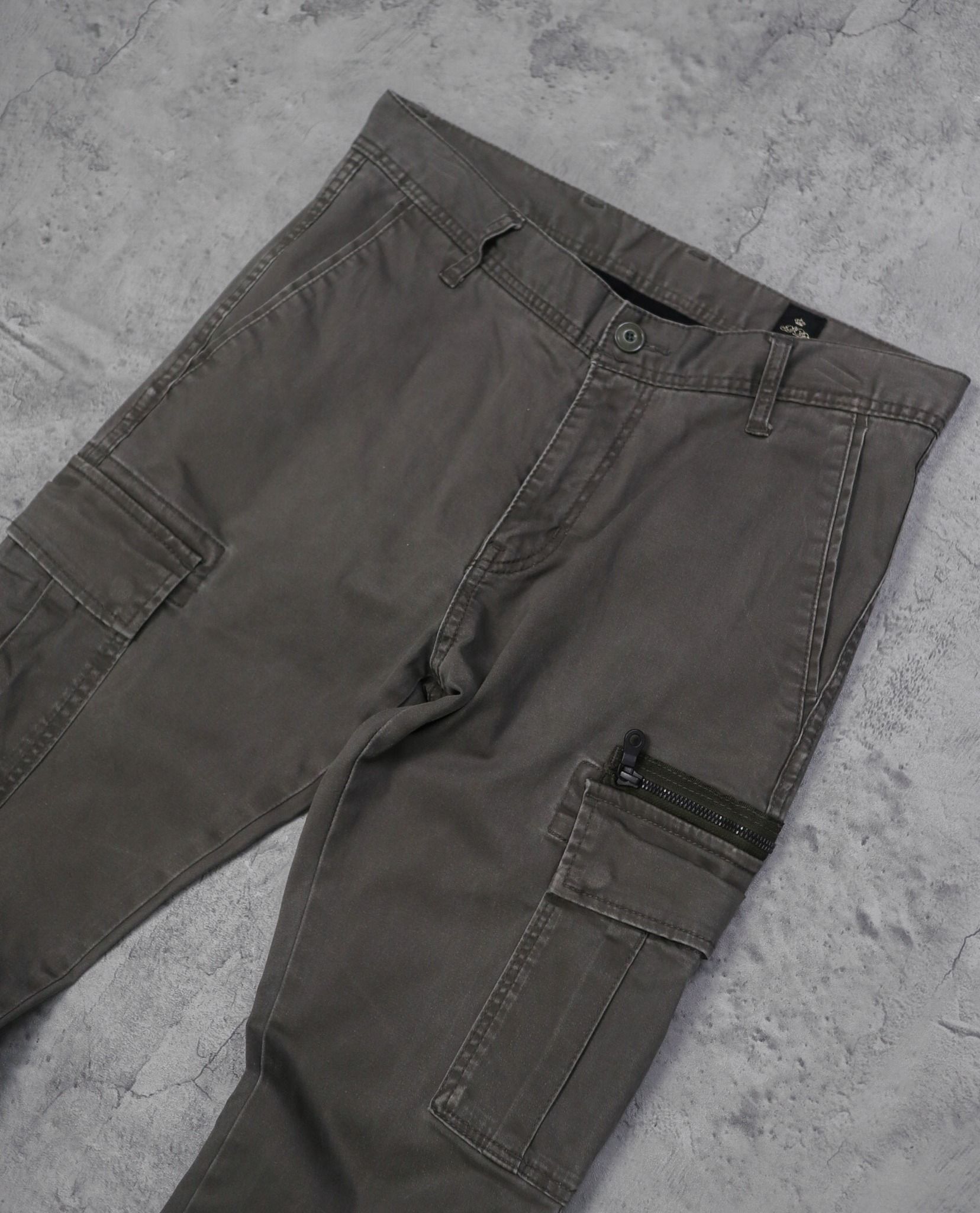 01.03.23 - VTG CARGO PANTS - SEMANTIC DESIGN