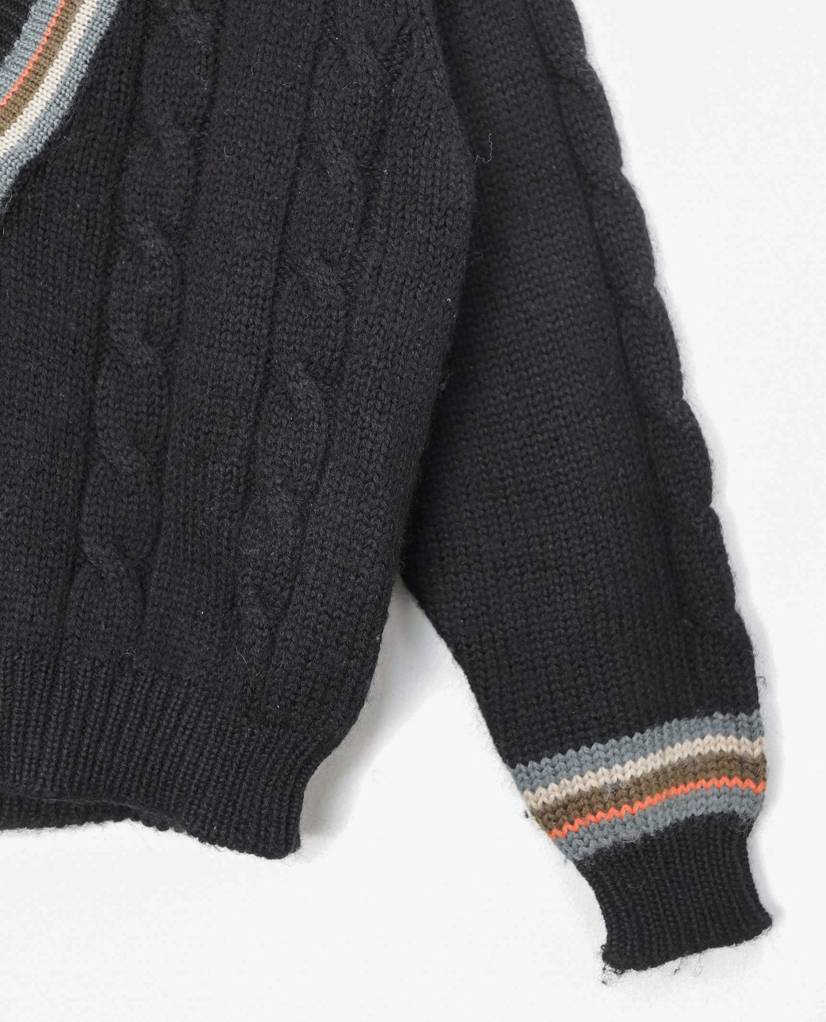 09.29.22 - VTG KNIT SWEATSHIRT - TRAD HOUSE