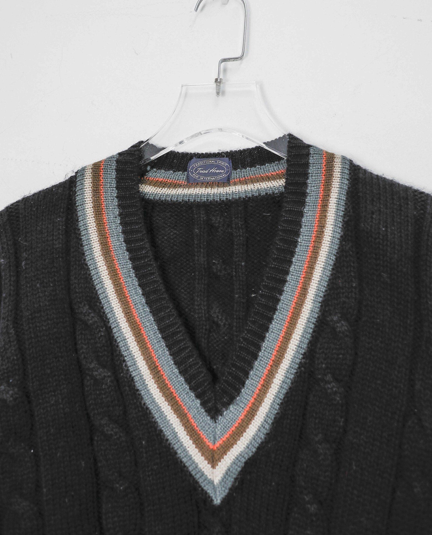 09.29.22 - VTG KNIT SWEATSHIRT - TRAD HOUSE