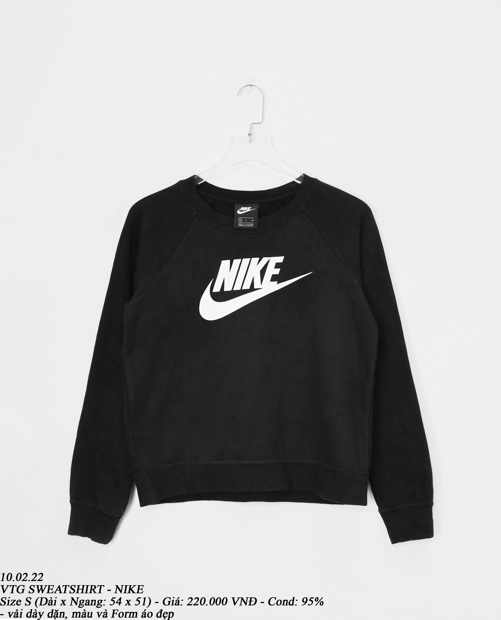10.02.22 - VTG SWEATSHIRT - NIKE