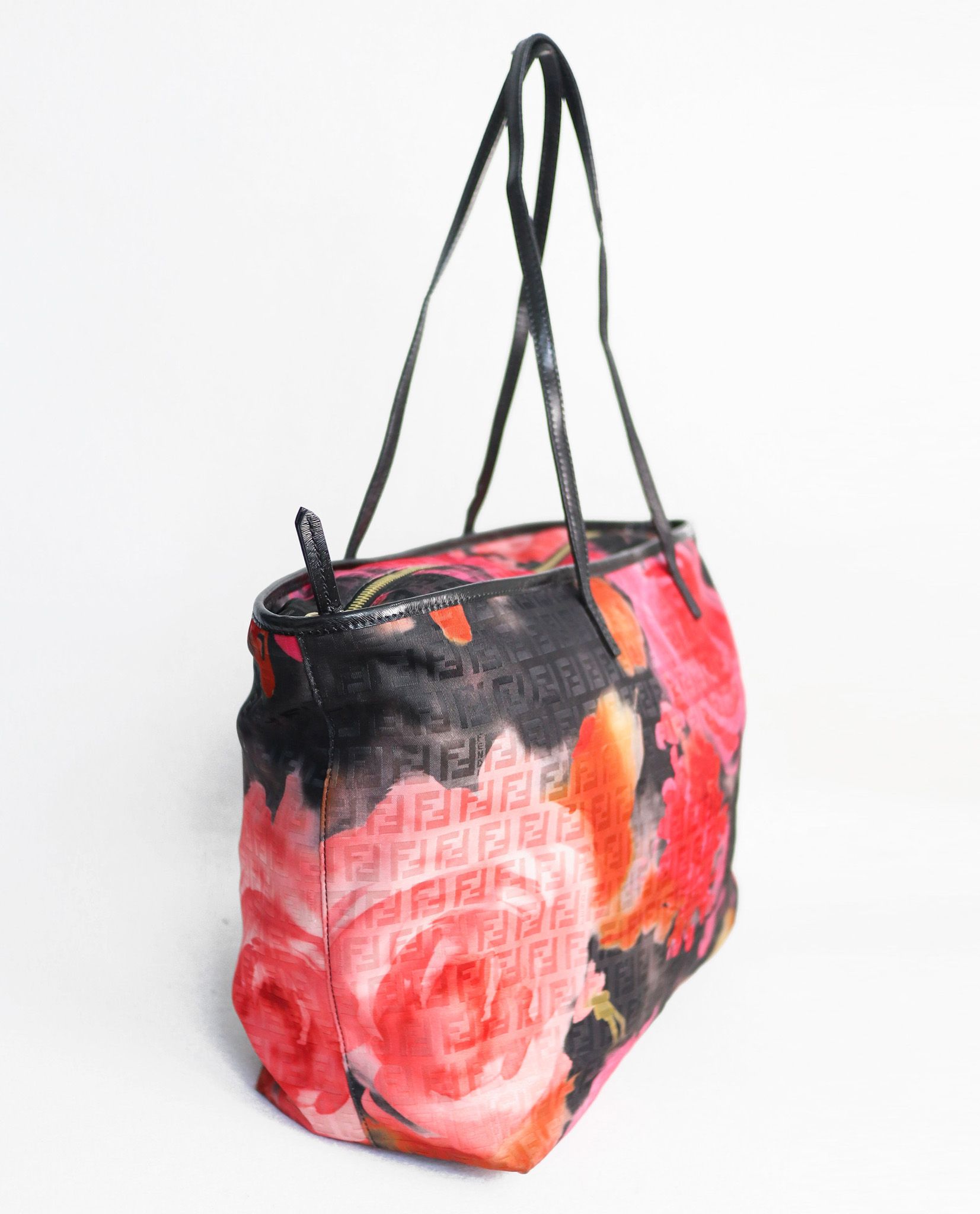 05.27.23 - VTG BAG - FENDI