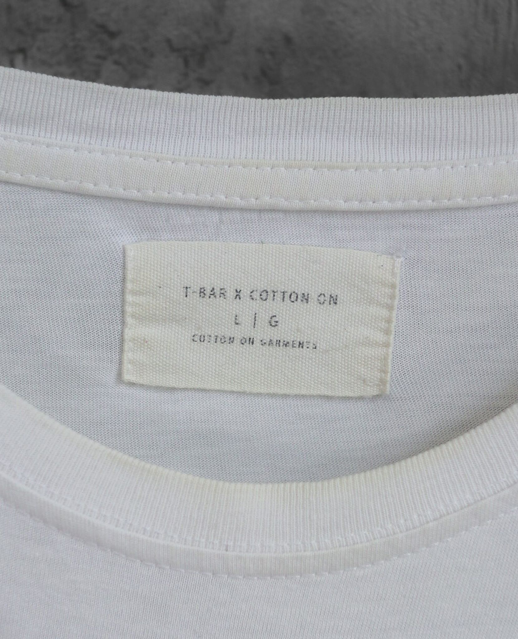 10.05.23 - VTG LONGSLEEVE SHIRT - T-BAR X COTTON ON
