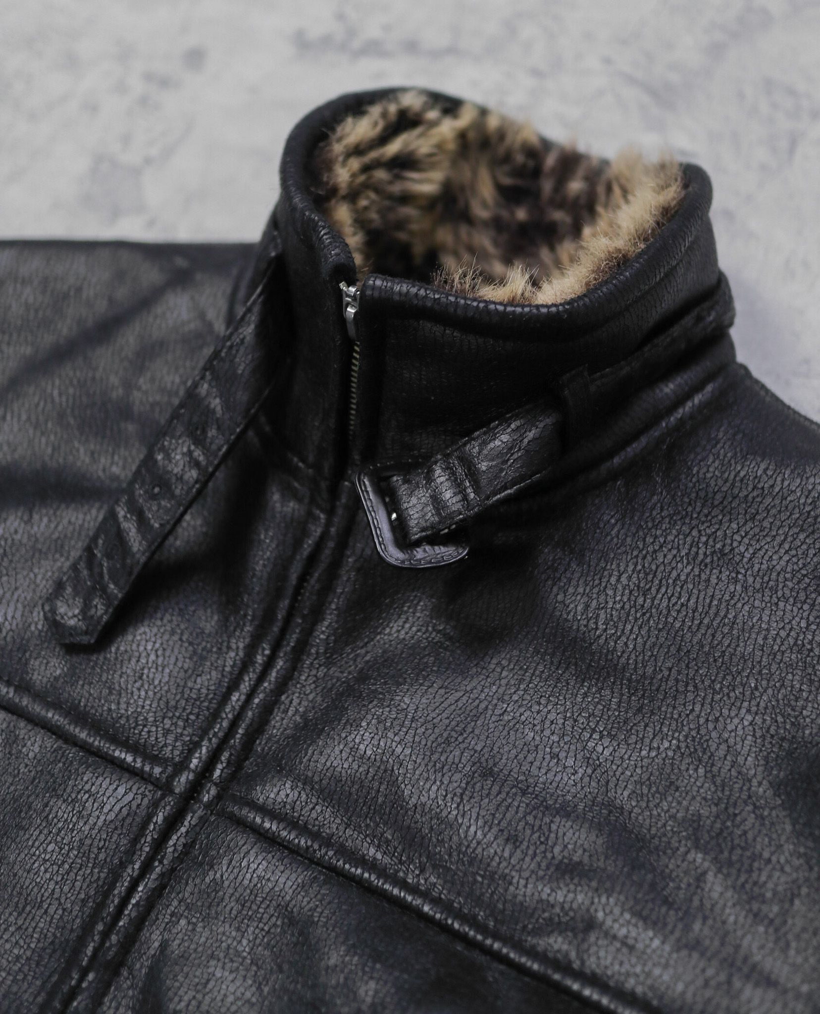 01.14.23 - VTG SHEARLING JACKET - SIFTY