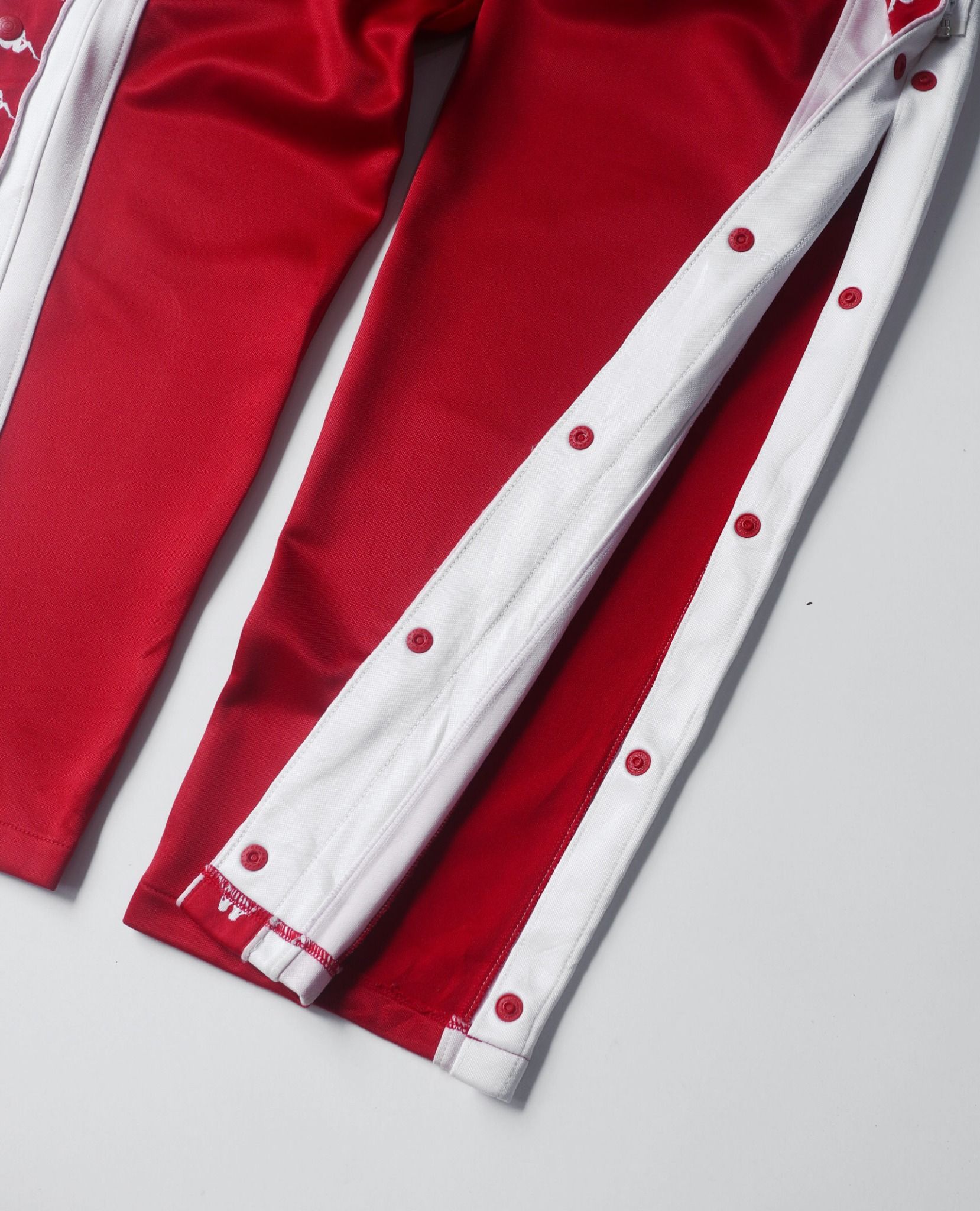 07.16.23 - VTG TEARAWAY TRACK PANTS - KAPPA 90s