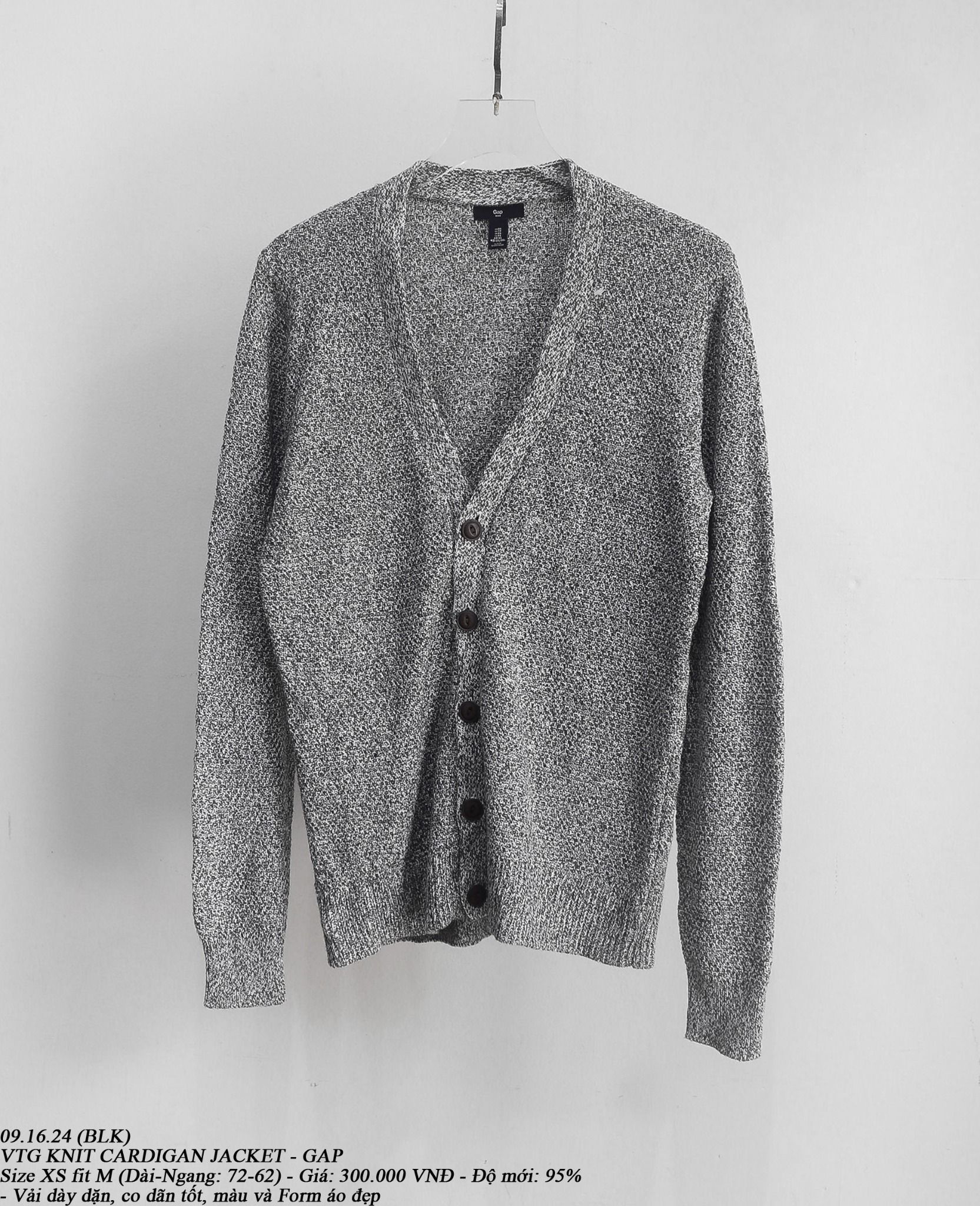09.16.24 - VTG KNIT CARDIGAN JACKET - GAP
