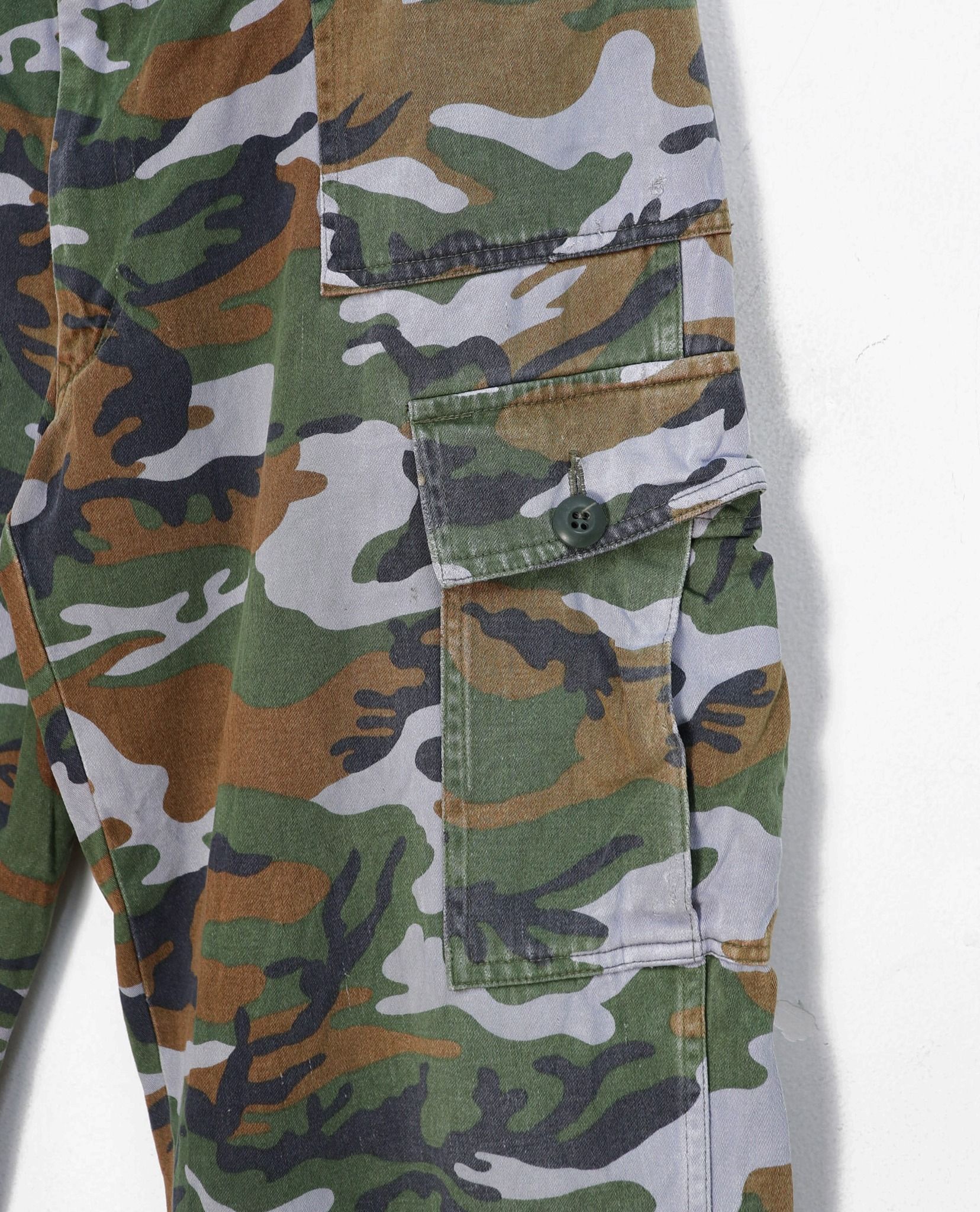 09.28.22 - VTG MILITARY CARGO PANTS - CAPITAN